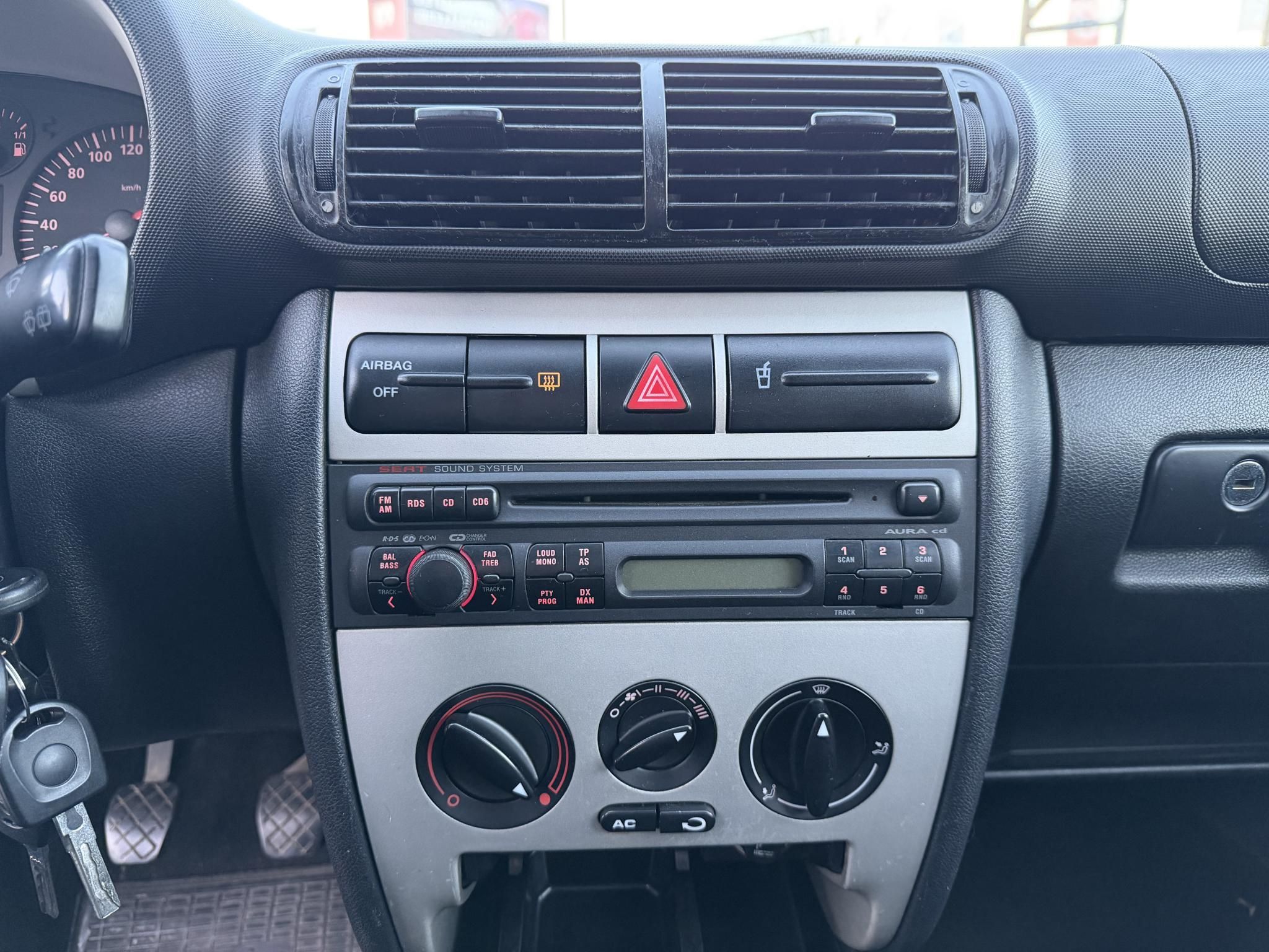 SEAT LEON 1.6 16V Sport Magyarországi. Friss műszaki vizsga!