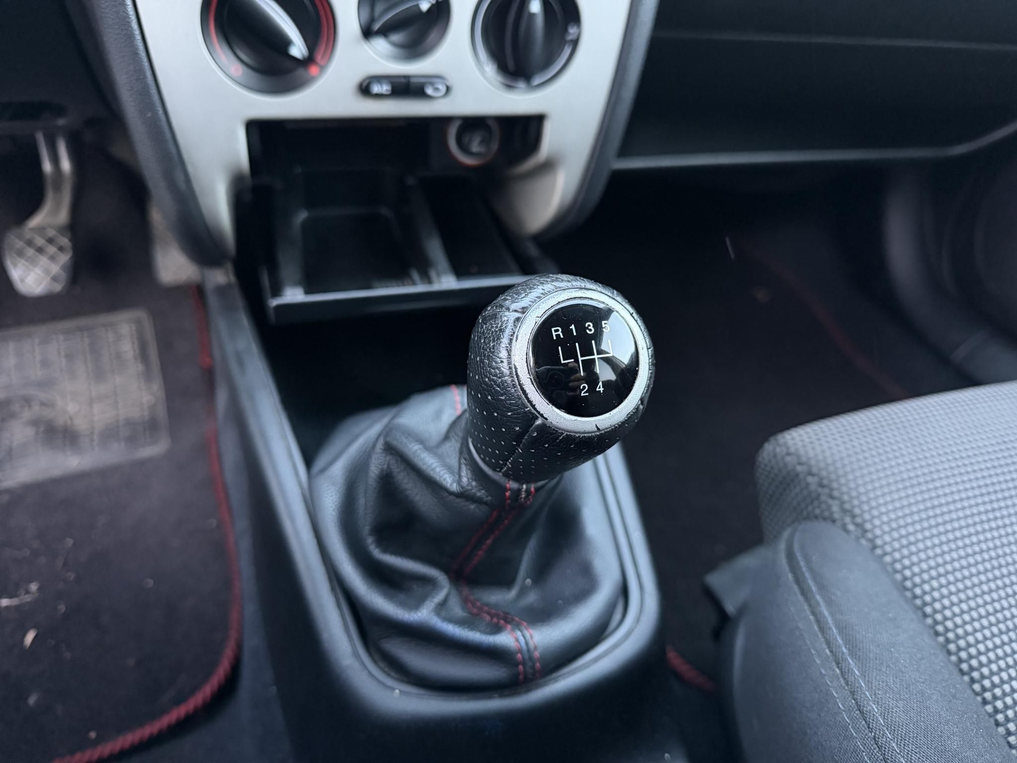 SEAT LEON 1.6 16V Sport Magyarországi. Friss műszaki vizsga!