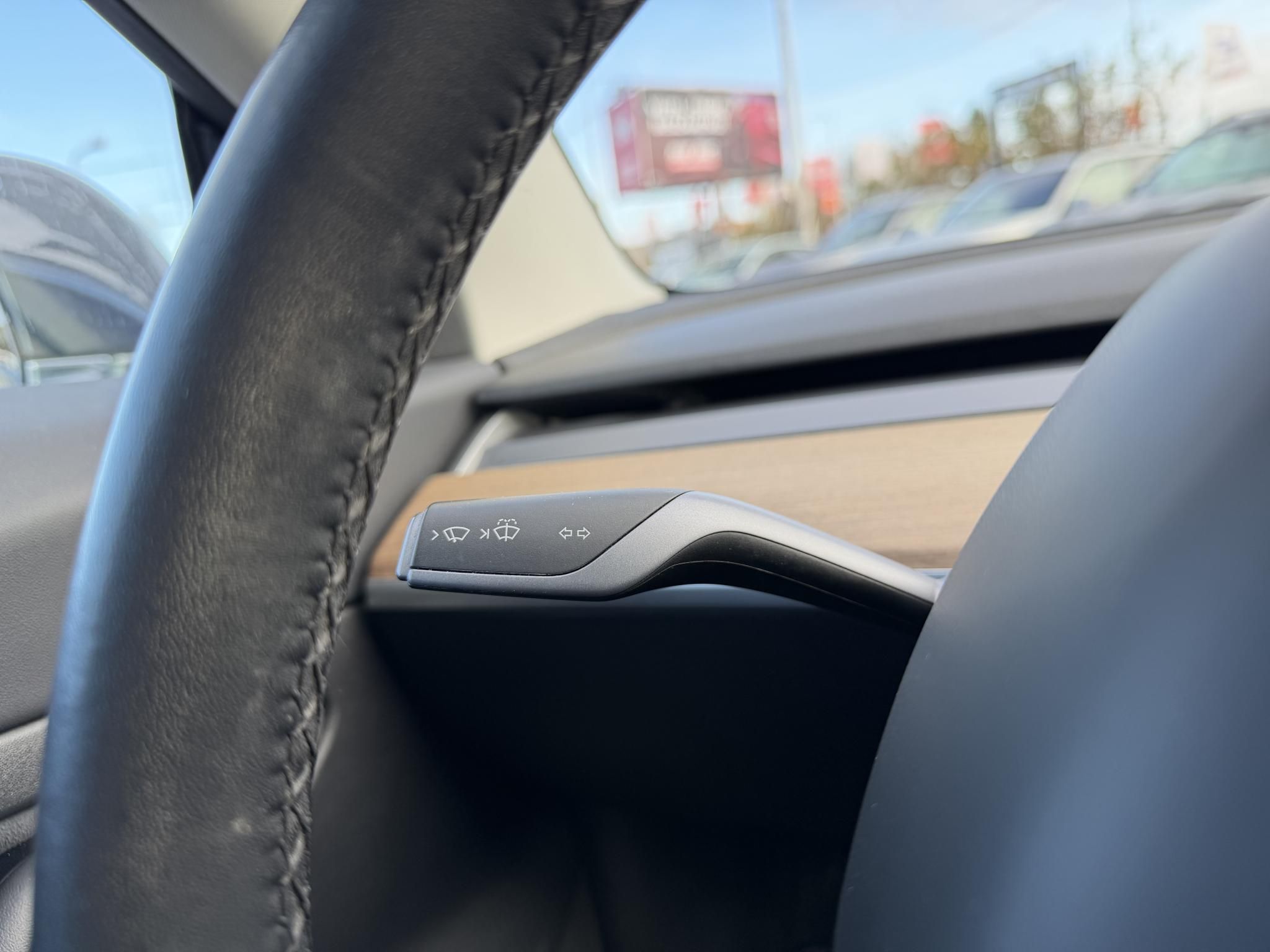 TESLA MODEL 3 Standard Range Plus Aut
