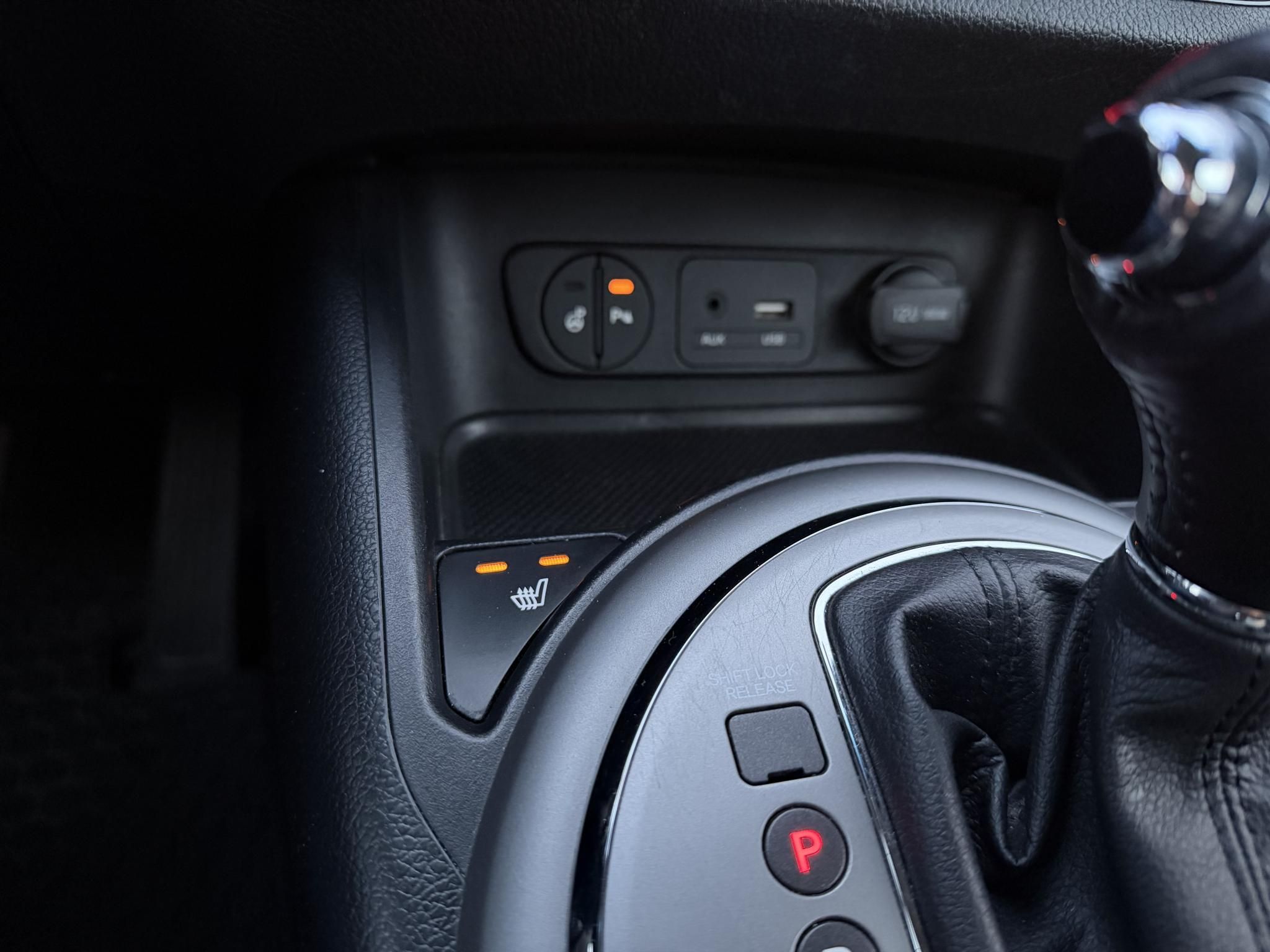 KIA SPORTAGE 2.0 CRDi LX 4x4 (Automata) Magasan felszerelt. Difizár. Téli-nyári gumi garnitúra!