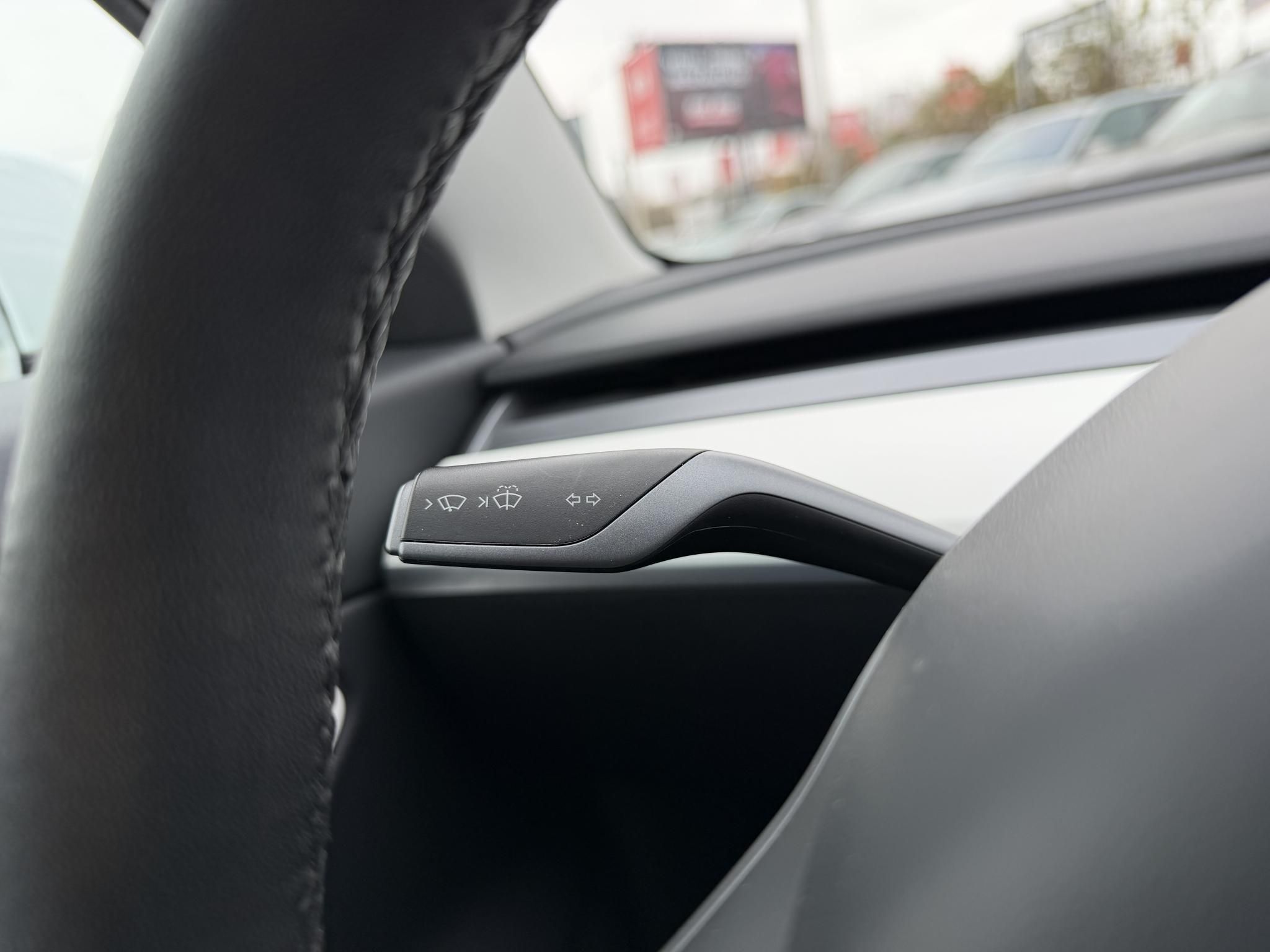 TESLA MODEL 3 Long Range AWD (Automata) FSD. FEHÉR BELSŐ. Perf BOOST. garanciális. hőszivattyú. vonóhorog!