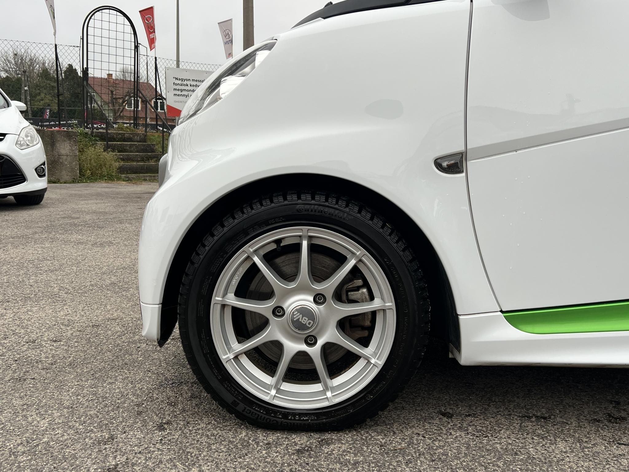 SMART FORTWO Electric Drive JBL Panorámatető
