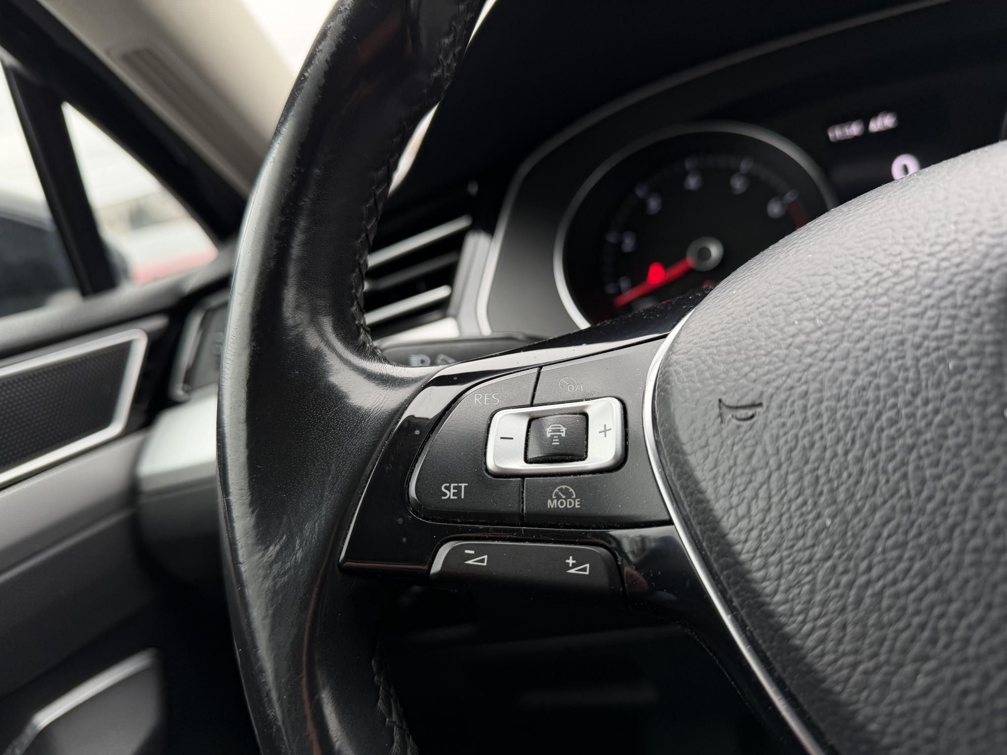 VOLKSWAGEN PASSAT VIII 1.4 TSI BMT ACT Comfortline Távtartó Navi Ülésfűtés Tolatóradar Frissen szervizelt!