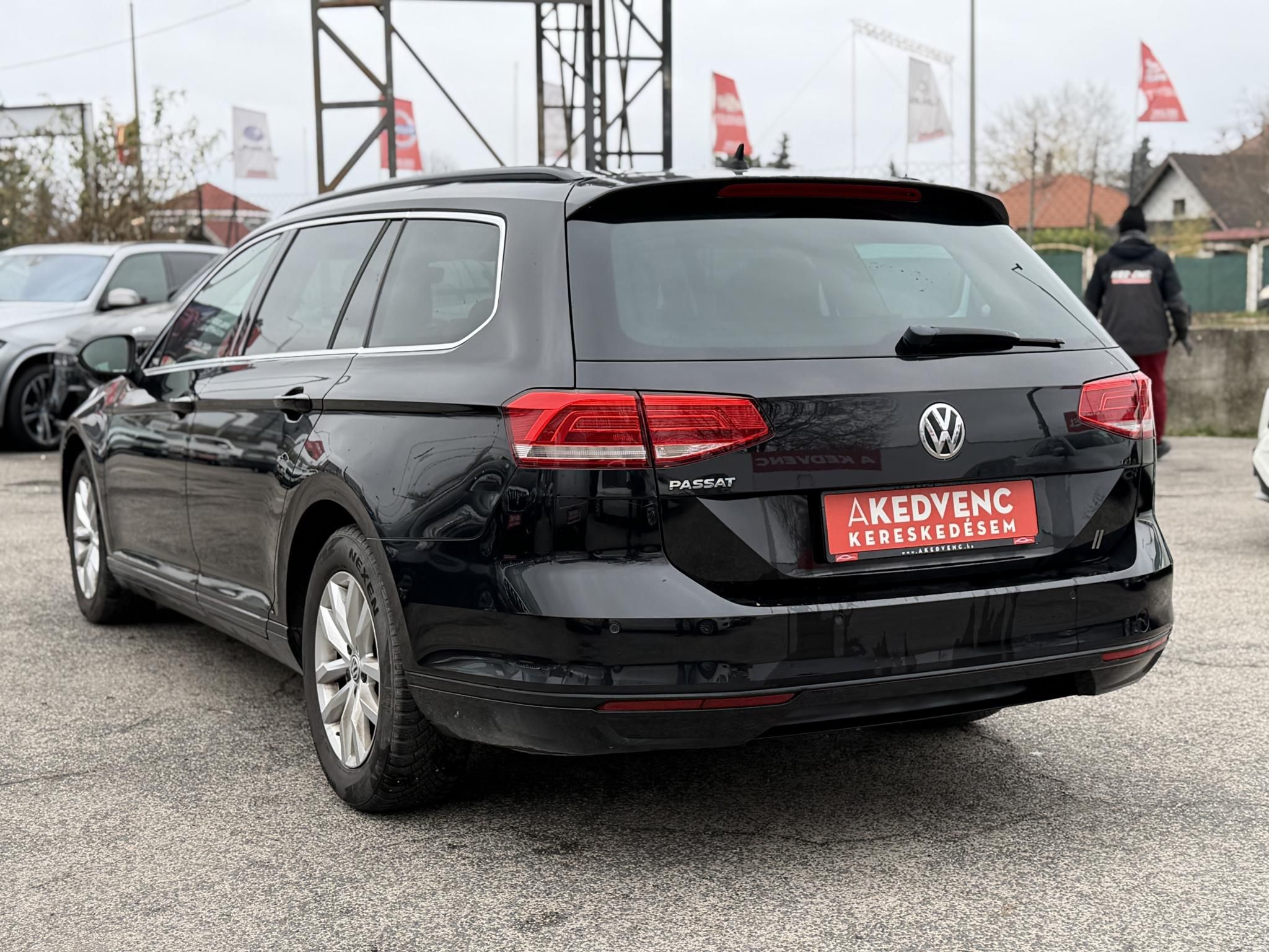 VOLKSWAGEN PASSAT VIII 1.4 TSI BMT ACT Comfortline Távtartó Navi Ülésfűtés Tolatóradar Frissen szervizelt!