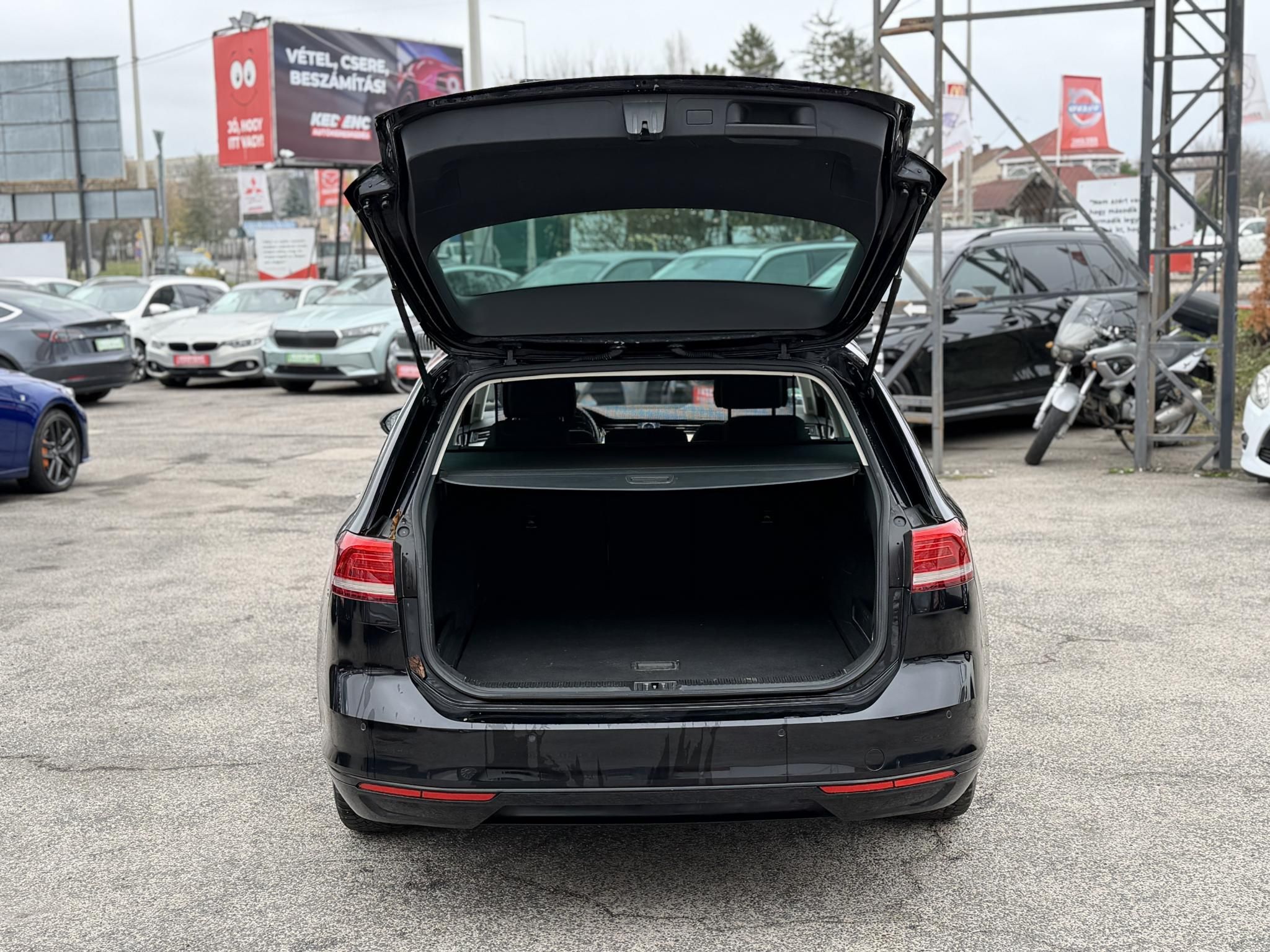 VOLKSWAGEN PASSAT VIII 1.4 TSI BMT ACT Comfortline Távtartó Navi Ülésfűtés Tolatóradar Frissen szervizelt!