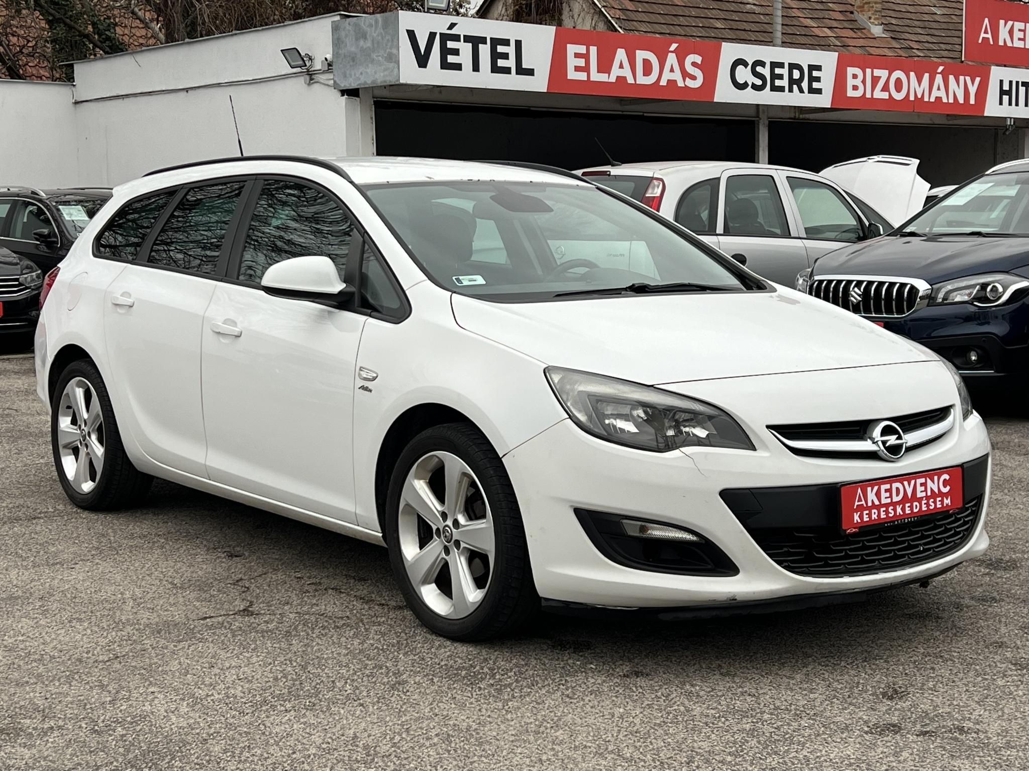 OPEL ASTRA J 1.6 Selection Klíma Tempomat Bluetooth Új kuplung! Téli/nyári garnitúra!