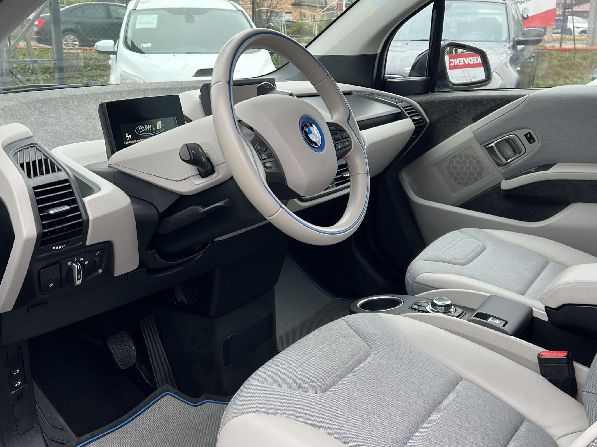 BMW I3 (Automata) 60Ah 59e km. Loft belső Navi Ülésfűtés Félbőr Bluetooth!