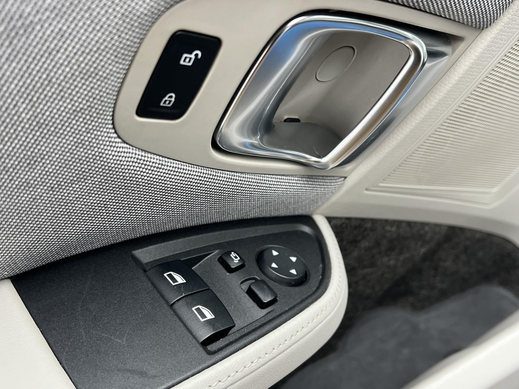 BMW I3 (Automata) 60Ah 59e km. Loft belső Navi Ülésfűtés Félbőr Bluetooth!