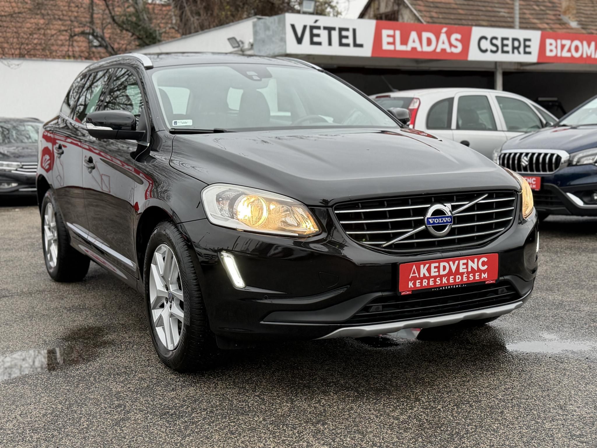 VOLVO XC60 2.0 D [D4] Momentum Geartronic FWD 155e km. Magyarországi Navi Memória Tempomat Ülésfűtés PDC Bluetooth