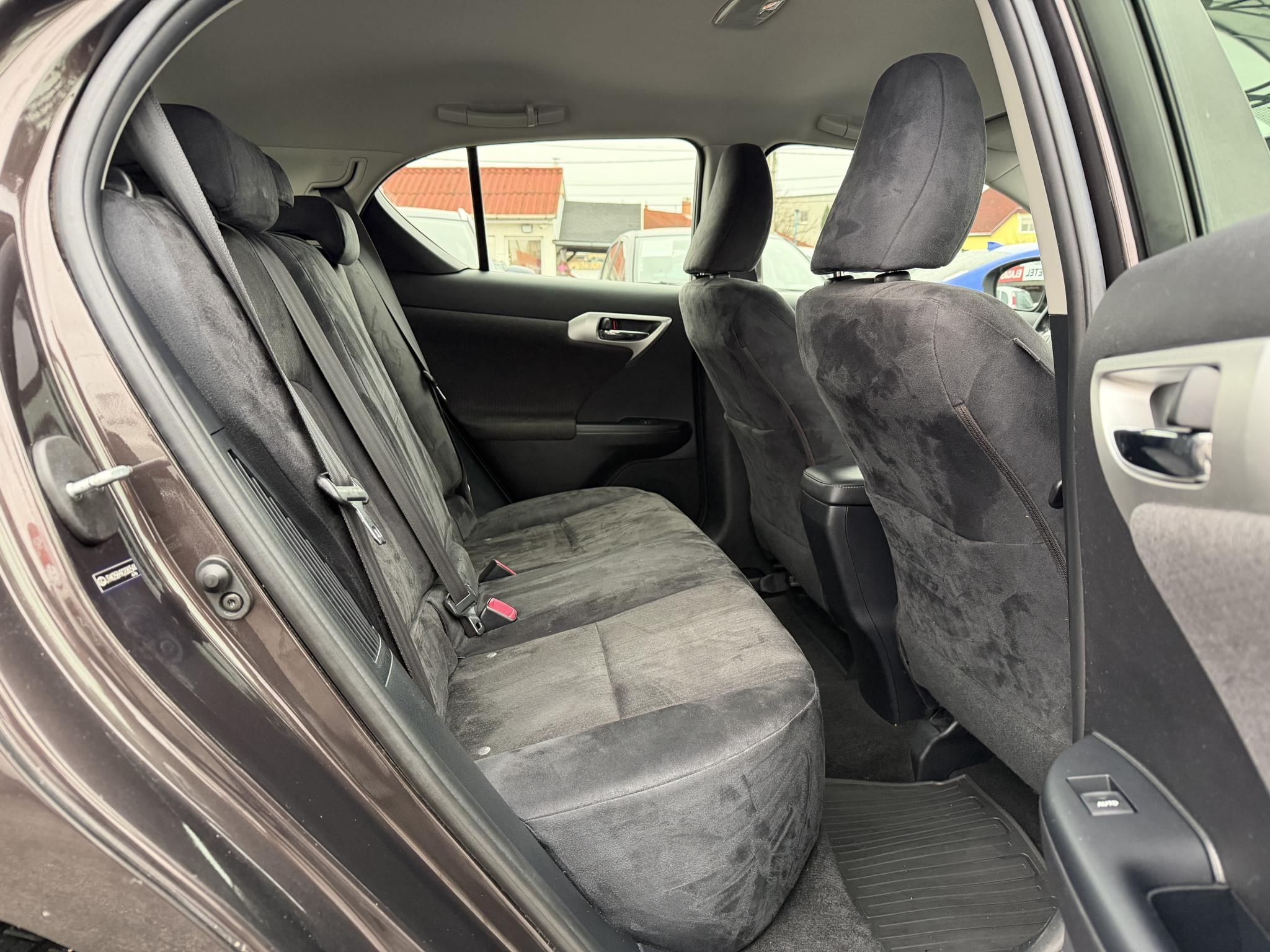 LEXUS CT 200h Comfort (Automata) 125e km. LED Tempomat Kamera Ülésfűtés Digitklíma