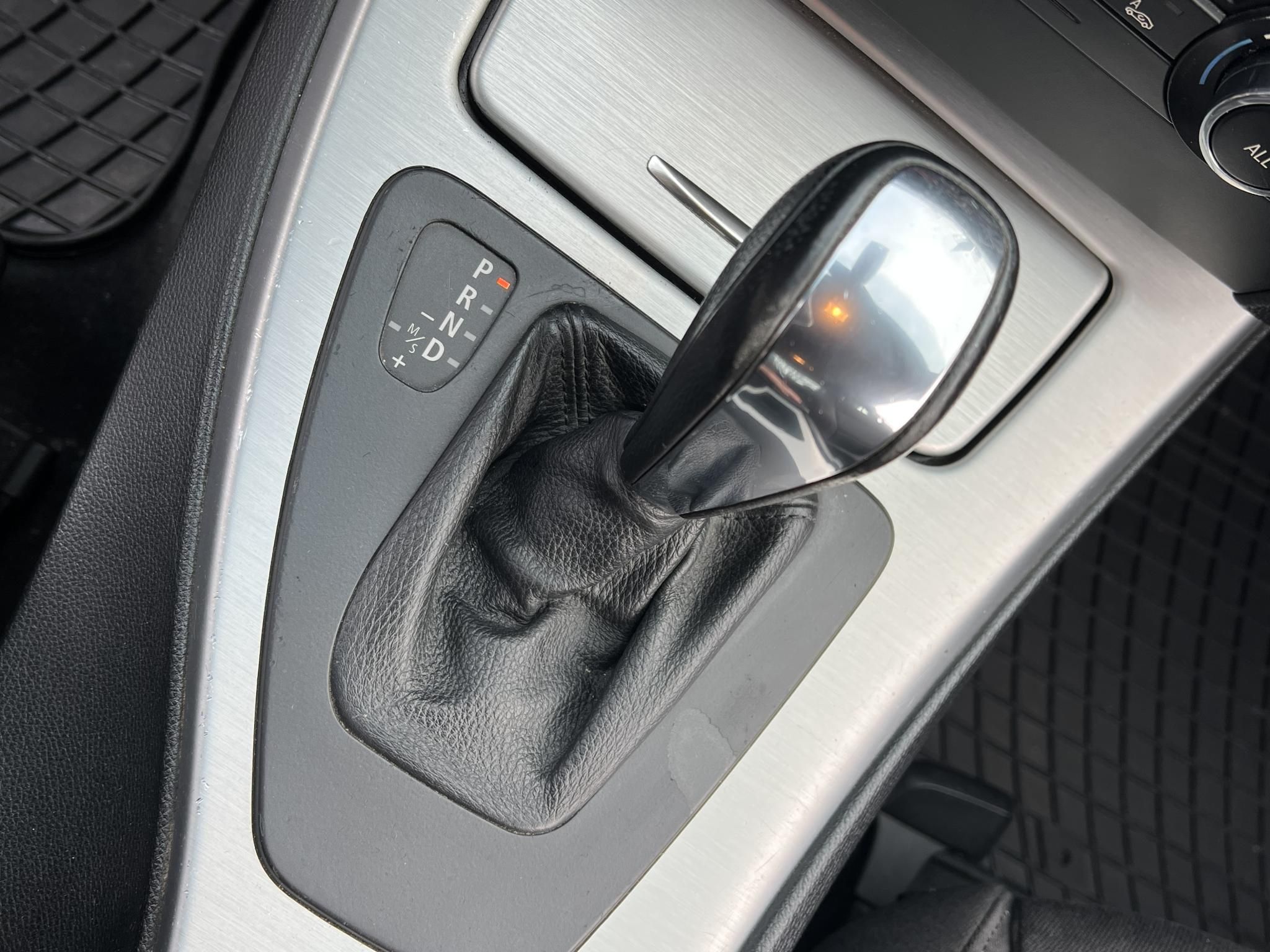 BMW 320d (Automata) Xenon Tempomat Digitklíma Multikormány