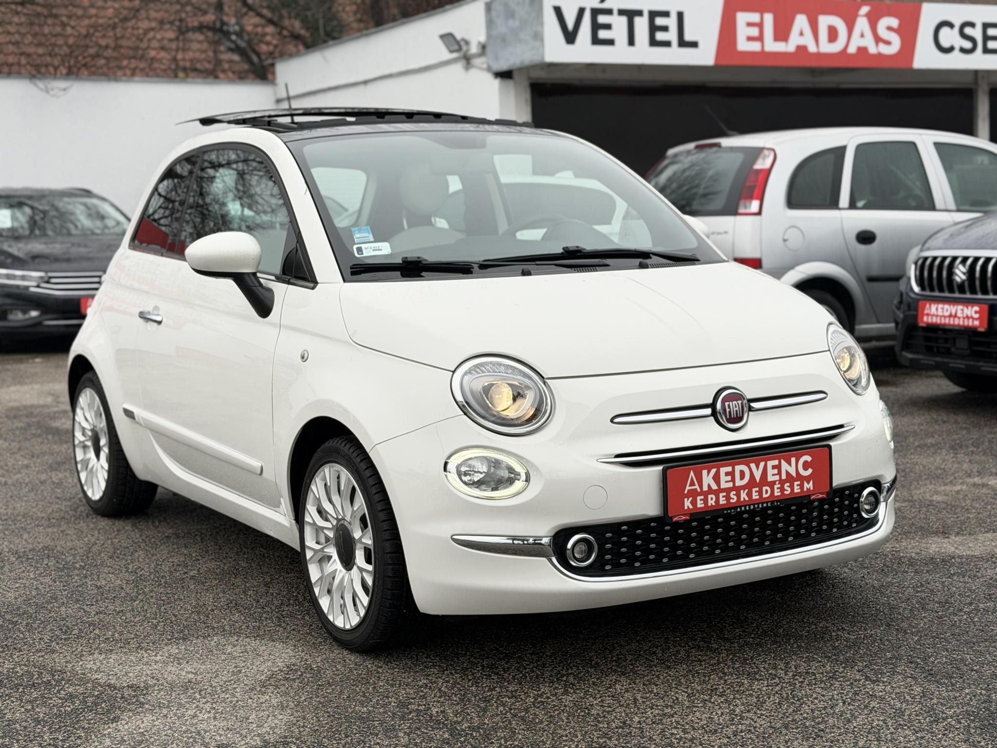 FIAT 500 1.2 8V Star Dualogic 12e km. Magyarországi Panorámatető Téli-nyári kerék Újszerű állapot!
