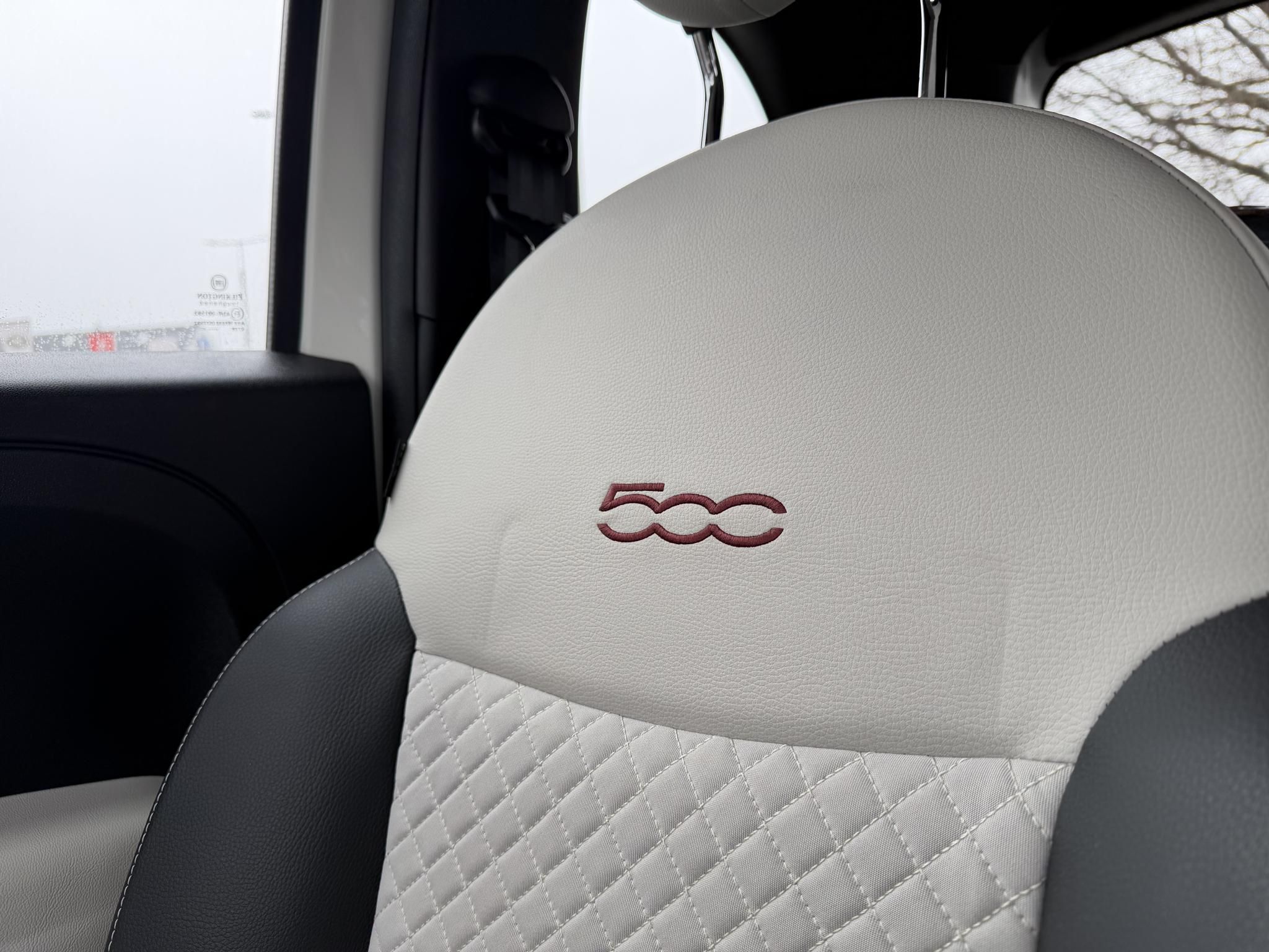 FIAT 500 1.2 8V Star Dualogic 12e km. Magyarországi Panorámatető Téli-nyári kerék Újszerű állapot!