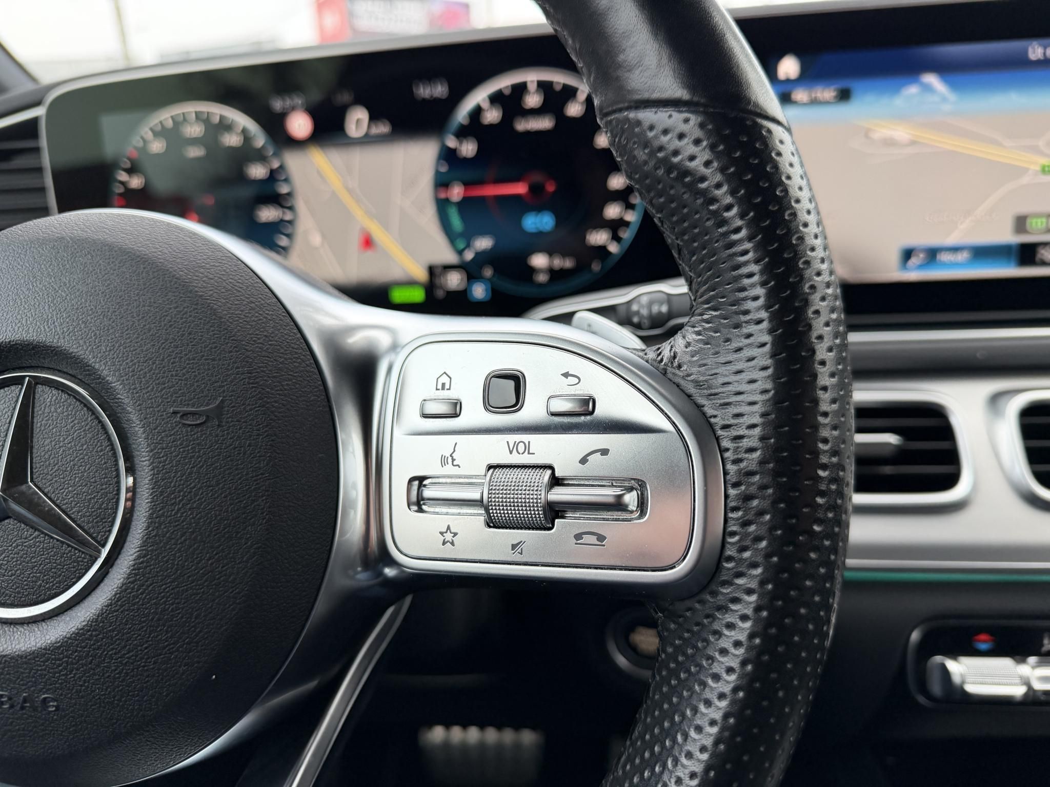 MERCEDES-BENZ GLE 350 de 4Matic 9G-TRONIC Plug-in hybrid AMG csomag. LED Burmester Távtartó Táblafelismerő Holttér Sávtartó Carplay