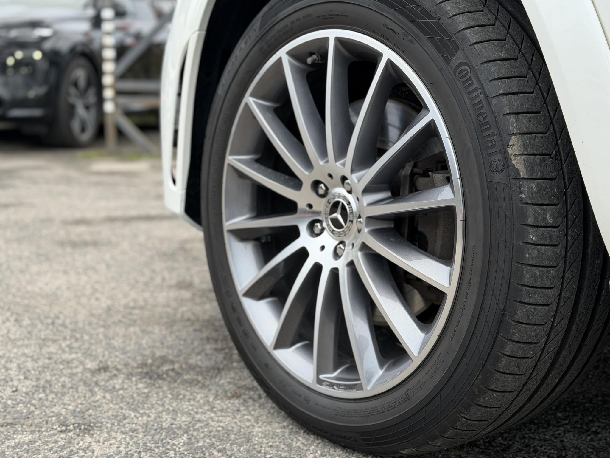 MERCEDES-BENZ GLE 350 de 4Matic 9G-TRONIC Plug-in hybrid AMG csomag. LED Burmester Távtartó Táblafelismerő Holttér Sávtartó Carplay