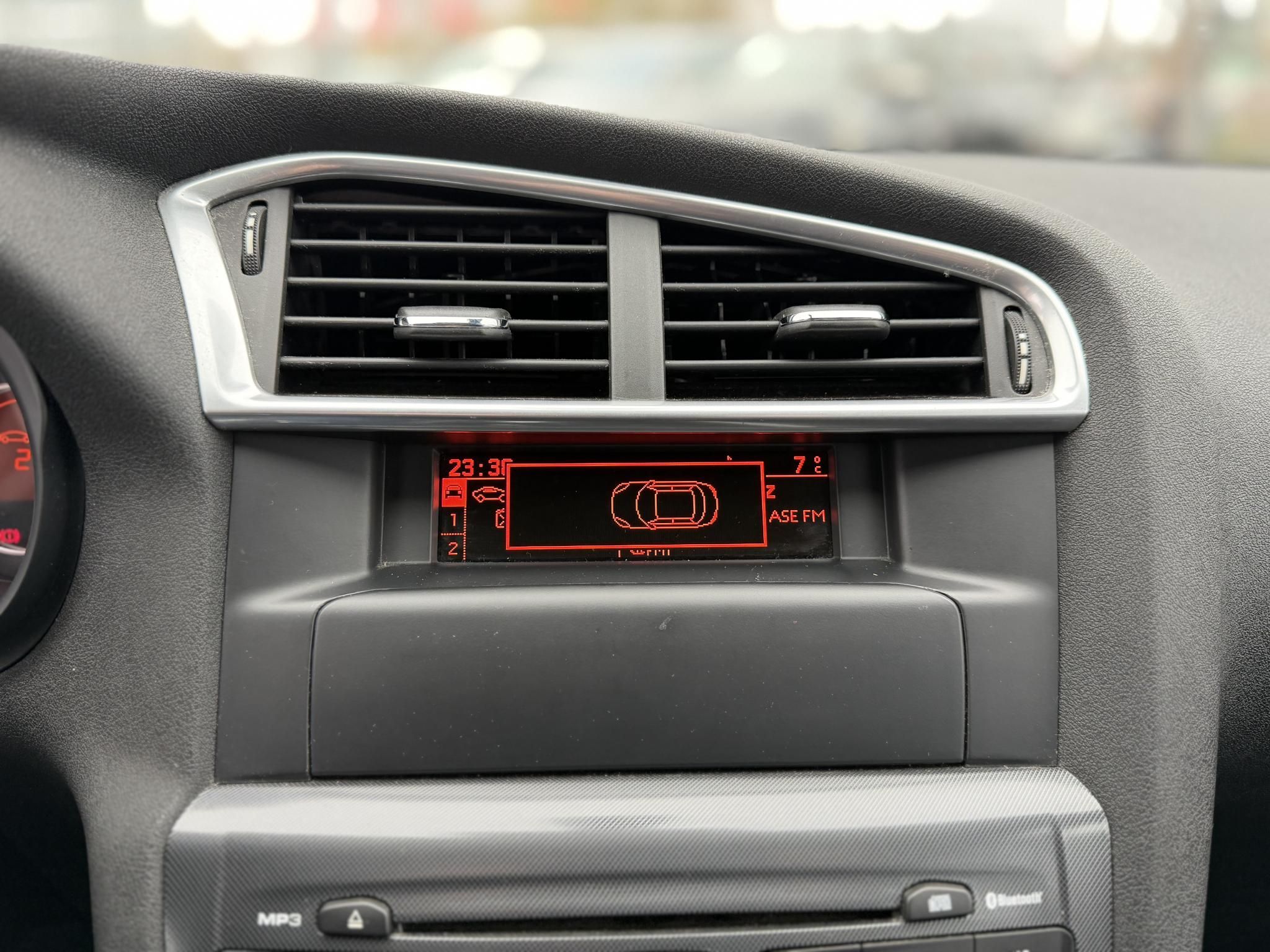 CITROEN C4 1.6 e-HDi Exclusive Masszázs ülés. Kitűnő állapot. Friss műszaki vizsga. Téli-nyári gumi!