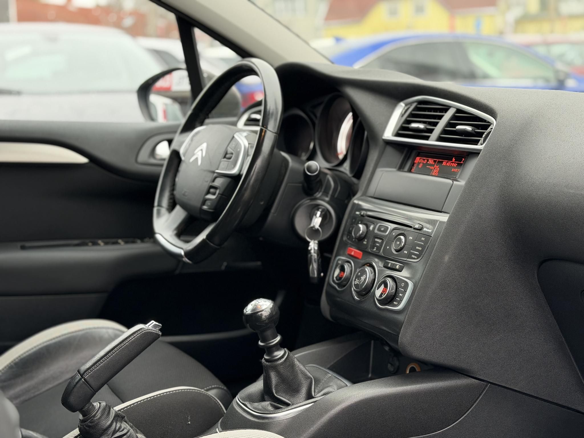 CITROEN C4 1.6 e-HDi Exclusive Masszázs ülés. Kitűnő állapot. Friss műszaki vizsga. Téli-nyári gumi!