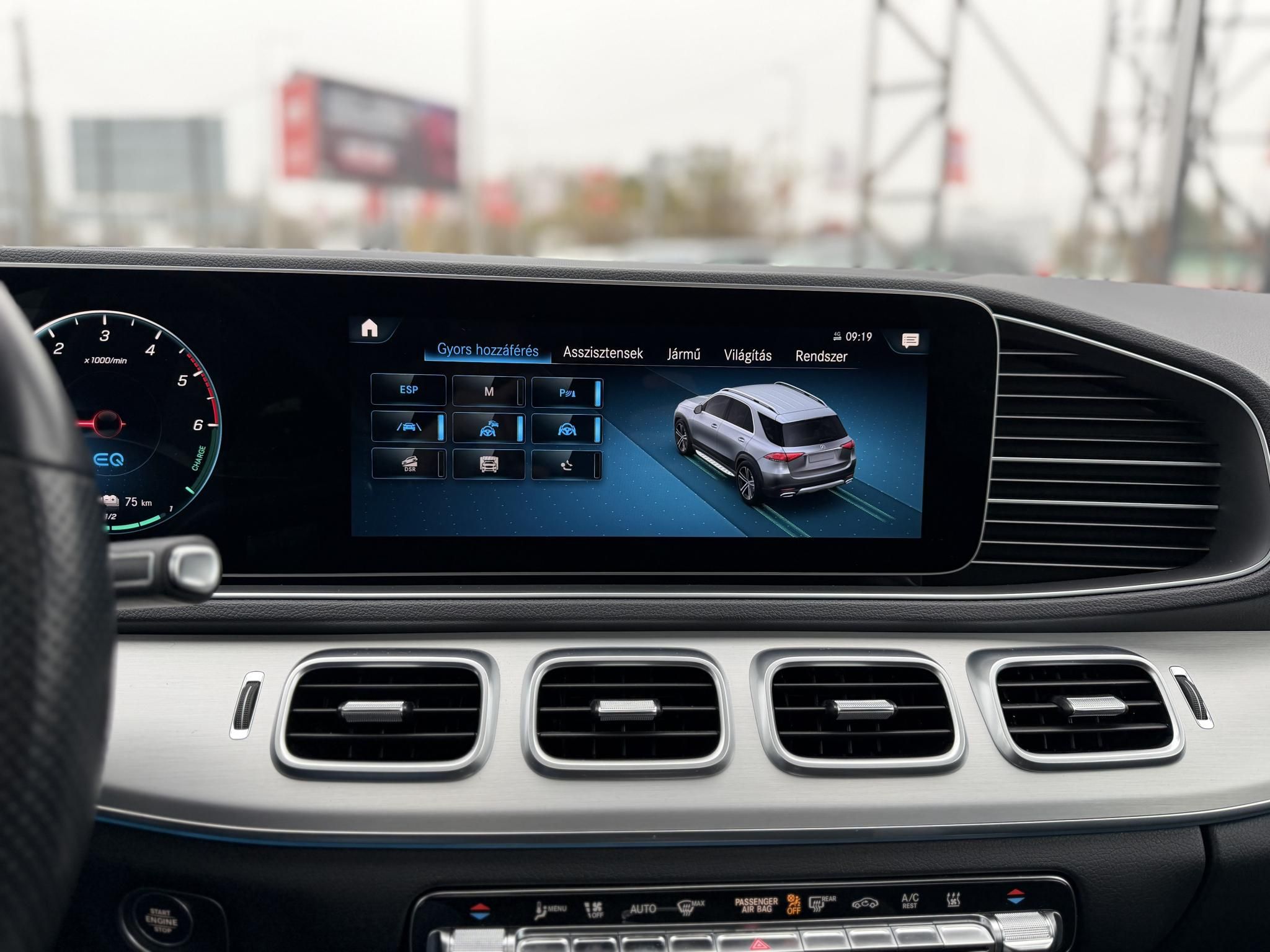 MERCEDES-BENZ GLE 350 de 4Matic 9G-TRONIC Plug-in hybrid AMG csomag. LED Panorámatető Távtartó Sávtartó Carplay Holttér Vonóhorog