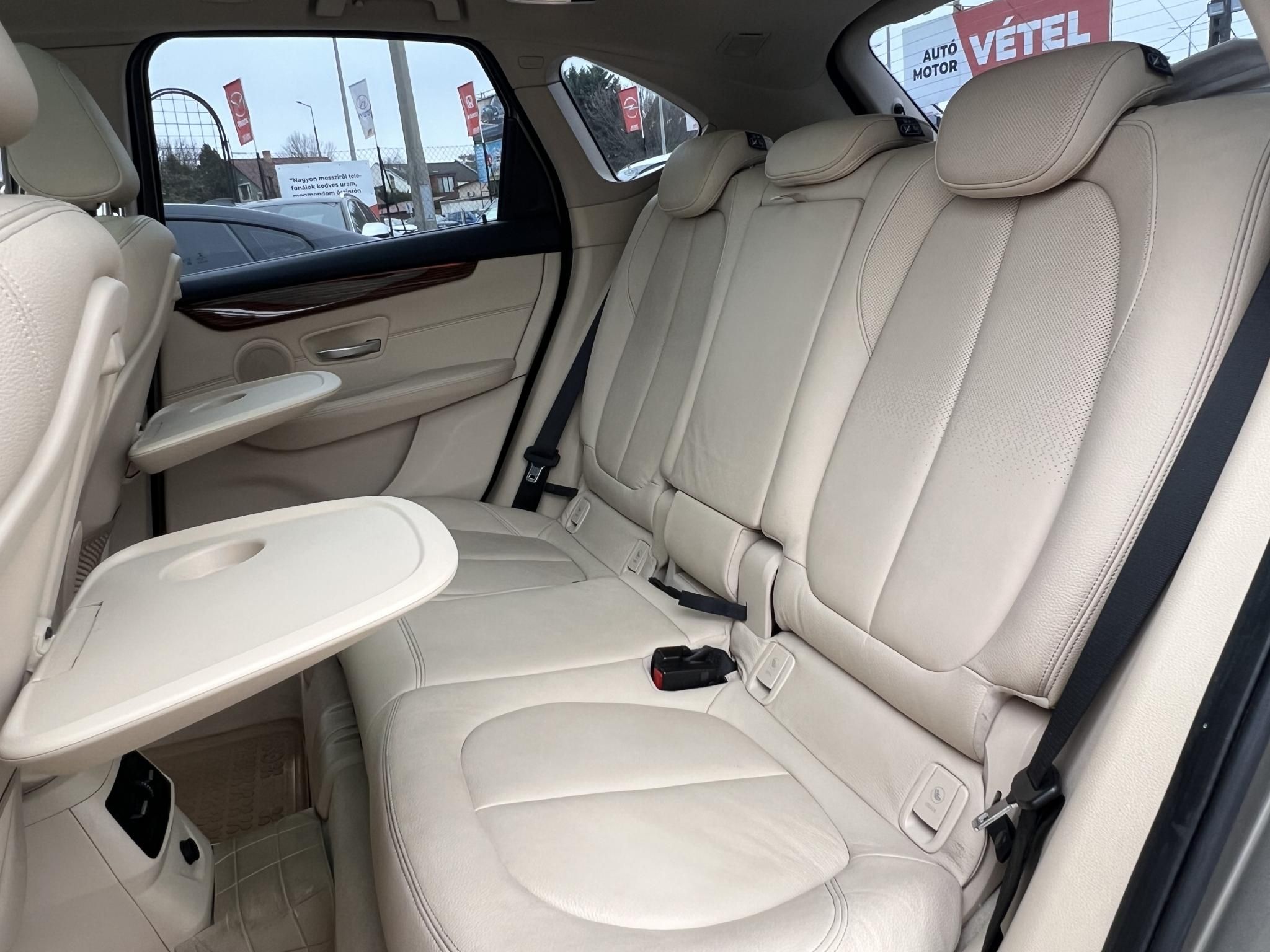 BMW 220d xDrive Luxury (Automata) Panoráma tető Memóriás bőr Gyári fényezés!