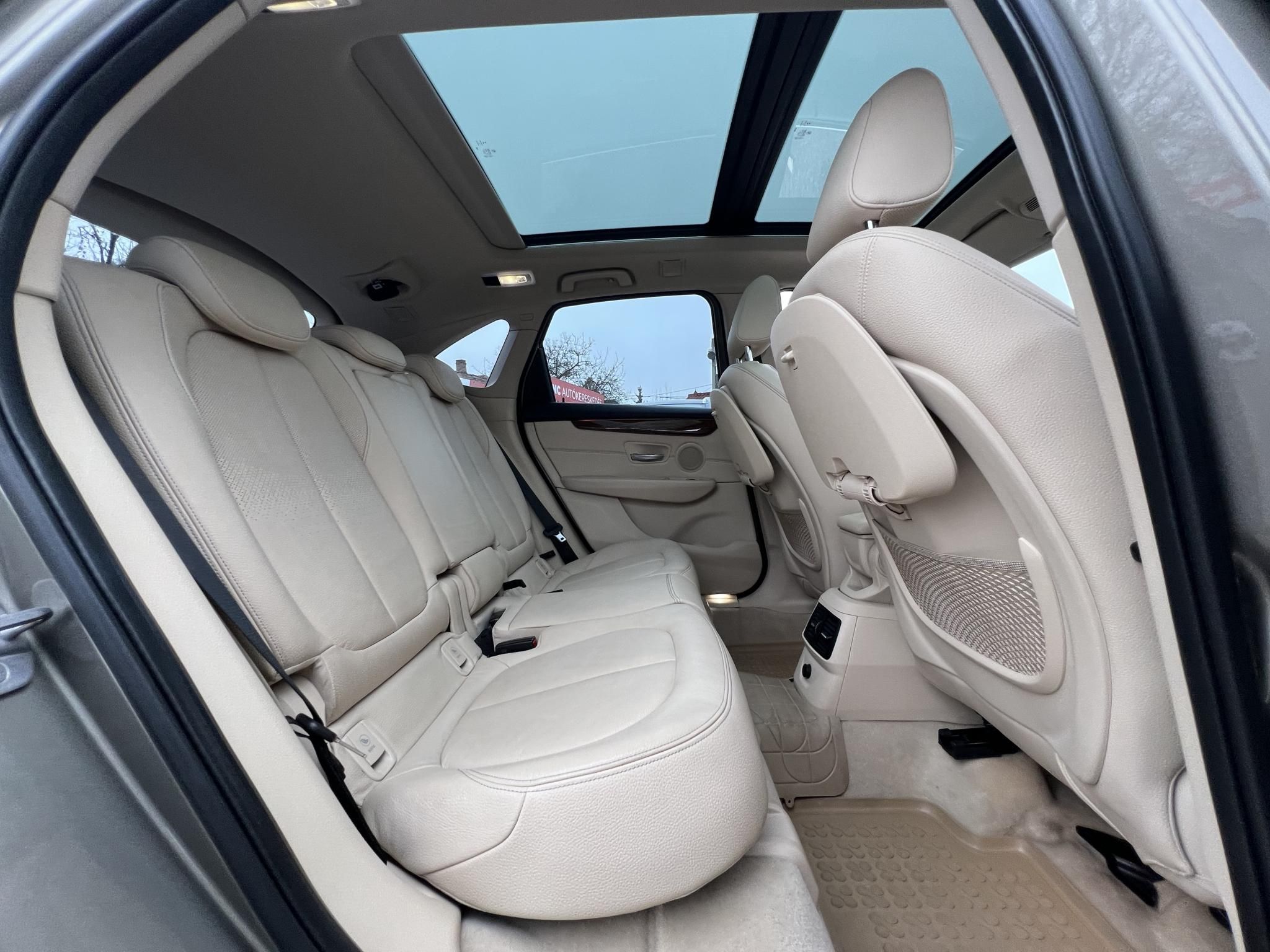 BMW 220d xDrive Luxury (Automata) Panoráma tető Memóriás bőr Gyári fényezés!