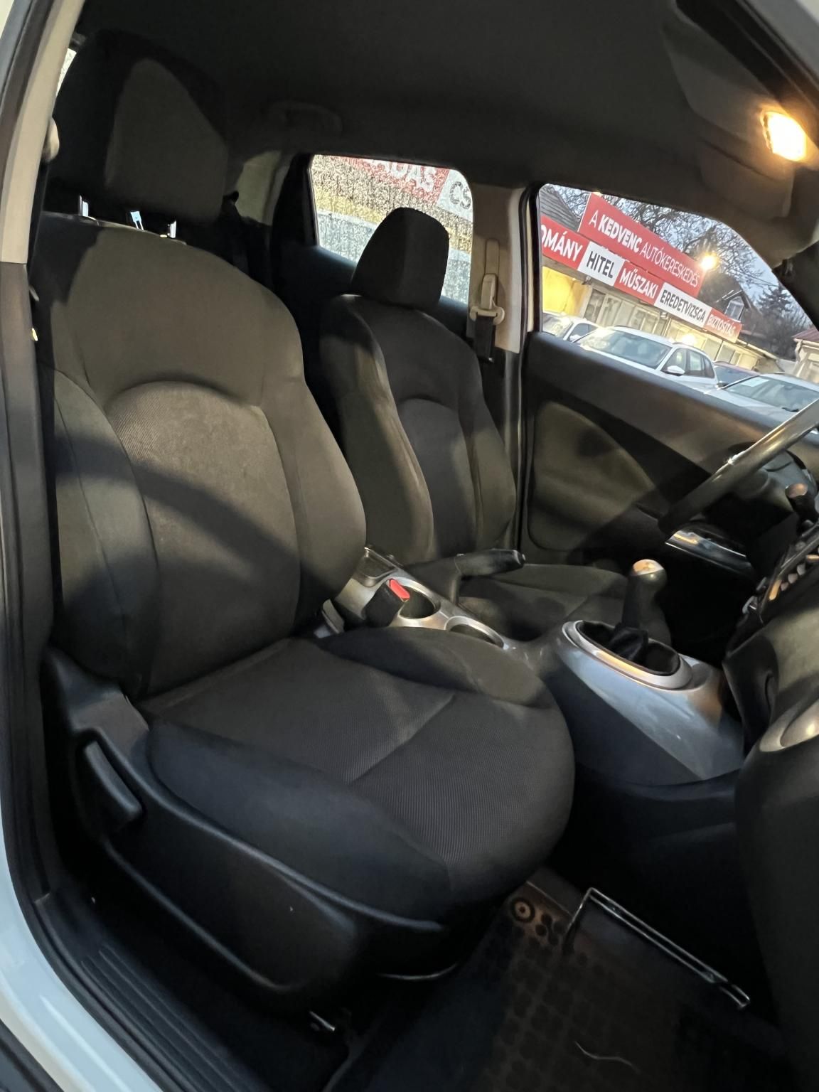 NISSAN JUKE 1.6 Acenta Klíma Tempomat Friss vizsga!