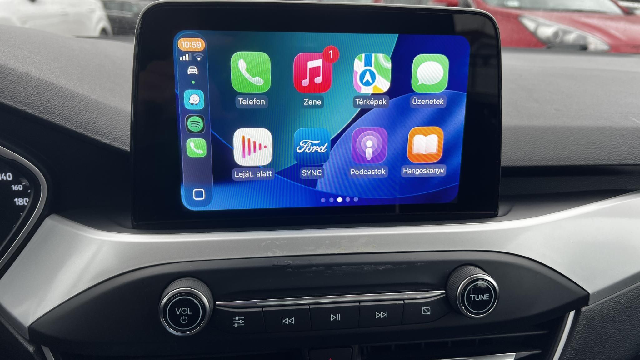 FORD FOCUS 1.5 EcoBlue Business (Automata) A LEGJOBB ÁRON! Carplay. ACC. Radar elöl-hátul. bluetooth. stb