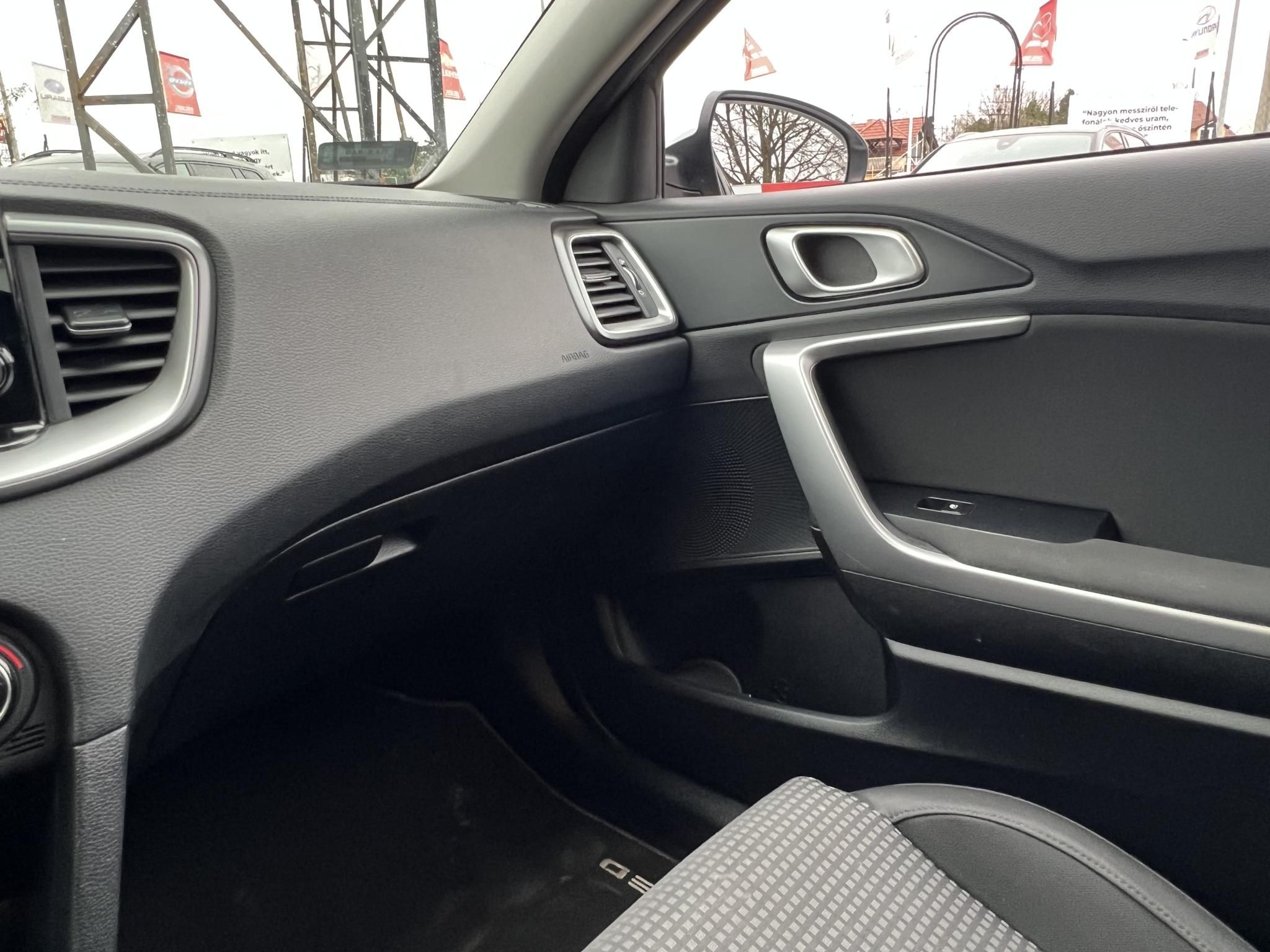 KIA CEE'D Ceed 1.0 T-GDI Bronze M.o.-i. 1.tul. Klíma Tempomat 71e km!