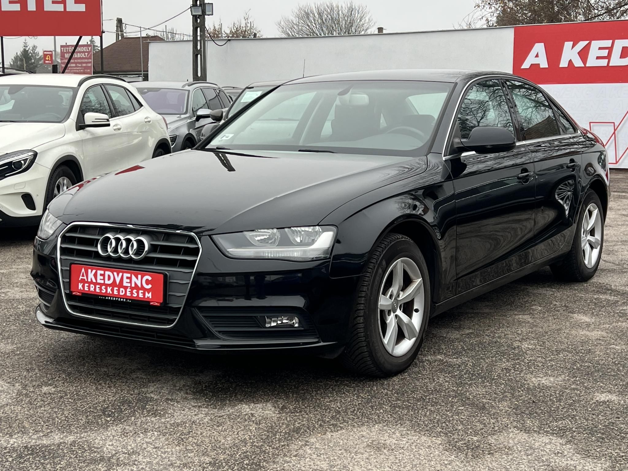 AUDI A4 2.0 TDi Klíma Tempomat Bluetooth 142e km!
