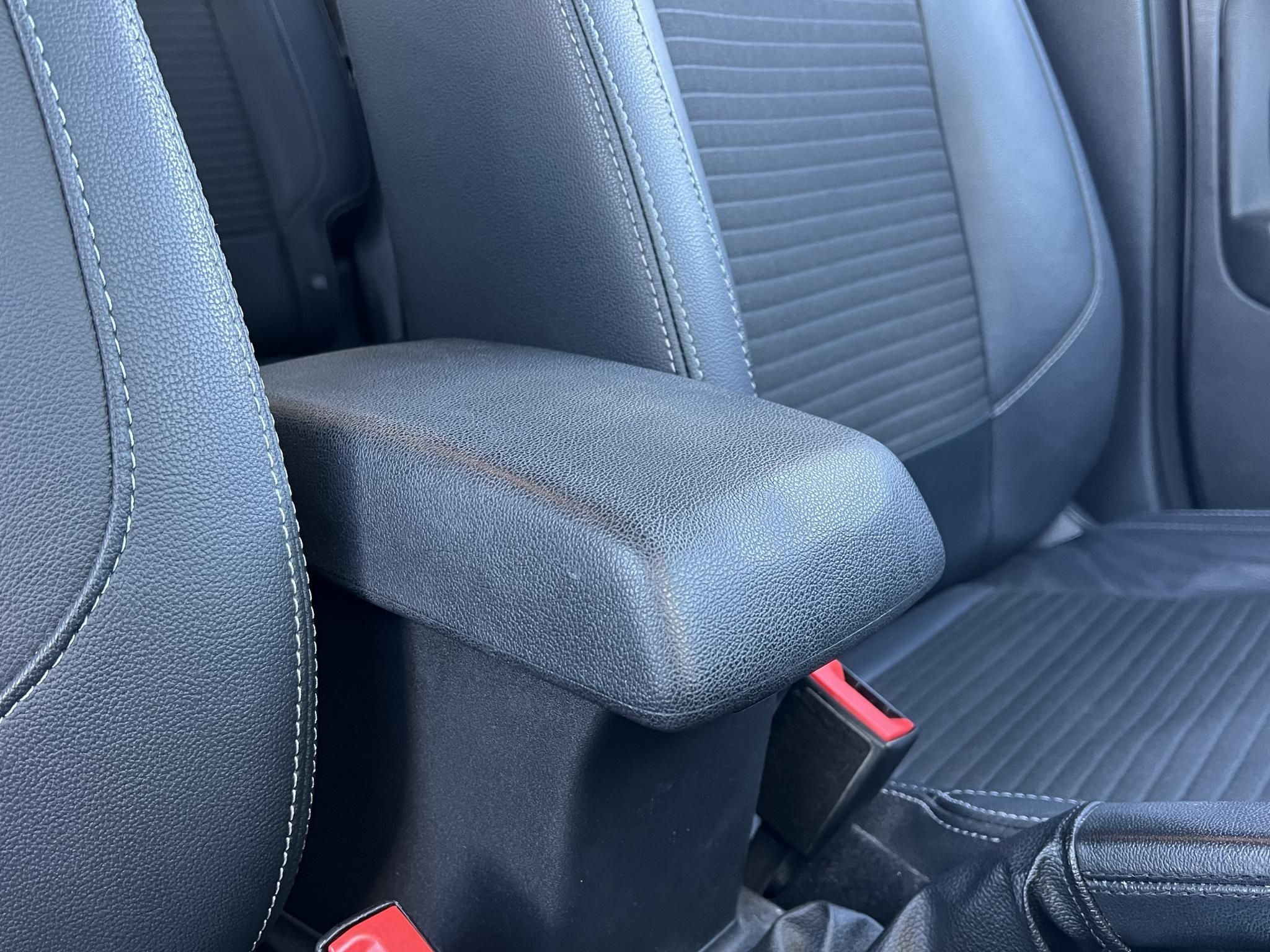 FORD ECOSPORT 1.0 EcoBoost Titanium Magyarországi 42e km Gyári garanciával!