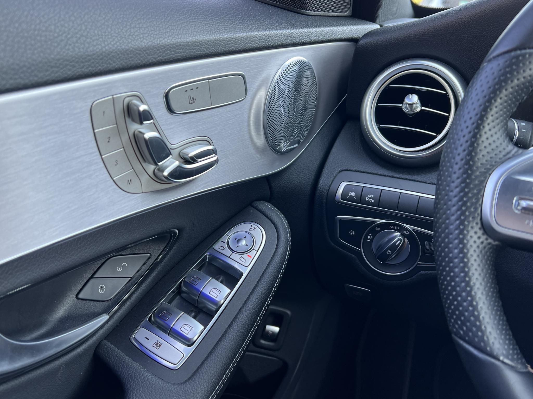 MERCEDES-BENZ C 300 T de EQ Power 9G-TRONIC AMG+karbon csomag. 88e km Burmester. teljes kerámia bevonat. ZÖLD rendszám