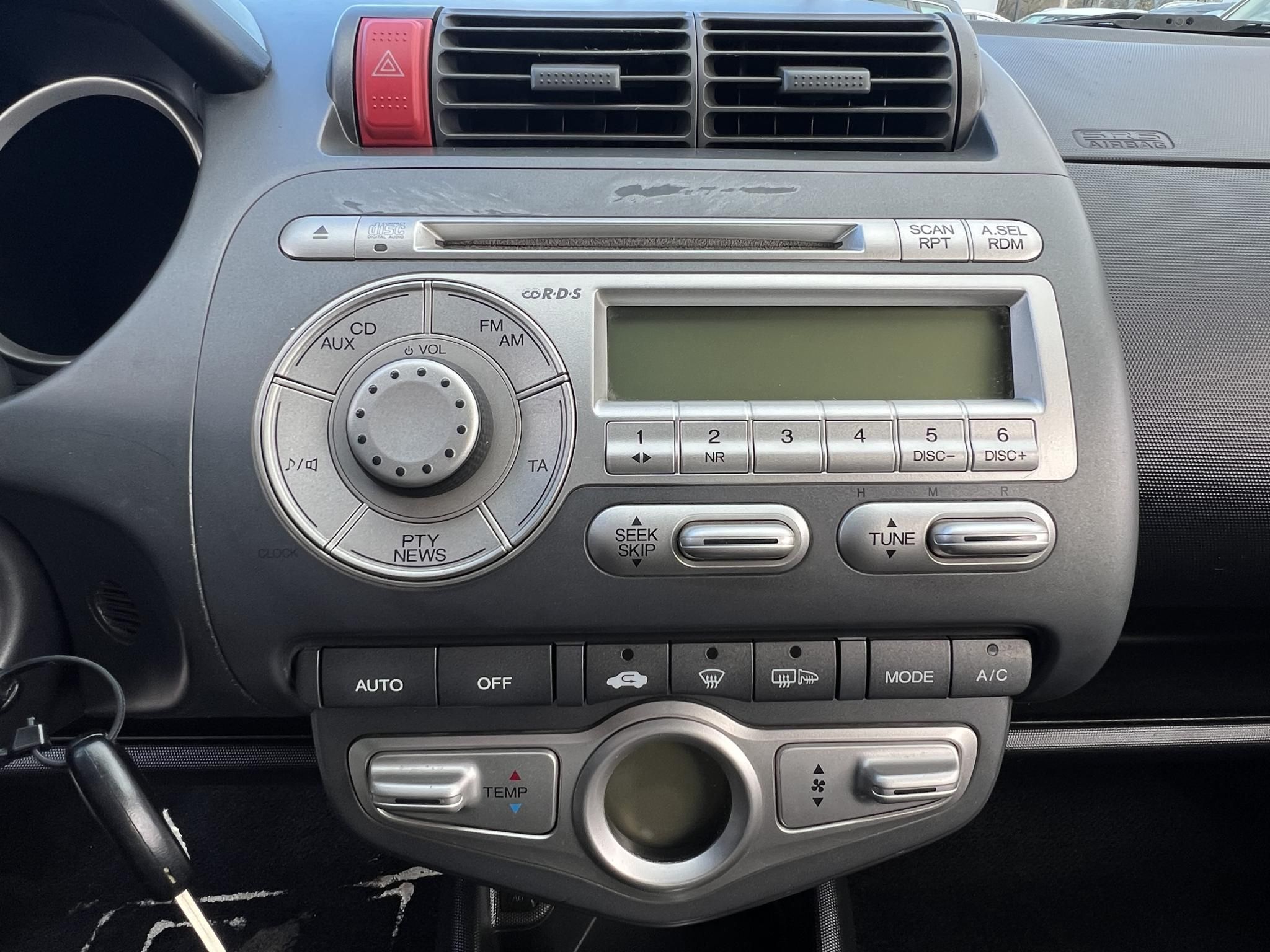 HONDA JAZZ 1.4 ES CVT My. 2005 M.o.-i. 1.tul. Klíma F1 Kormány váltó!Téli/Nyári garnitúra LEGOLCSÓBB!