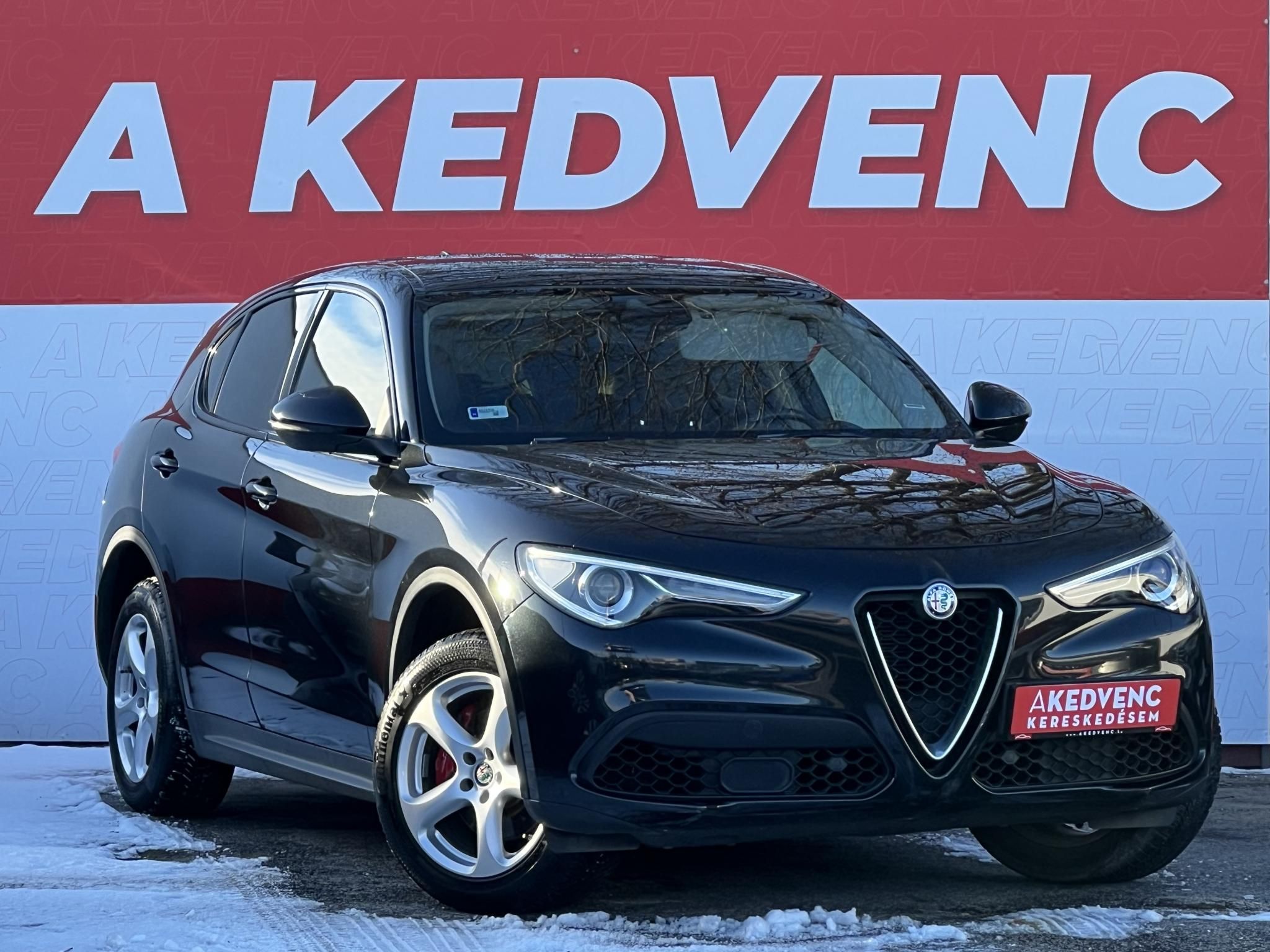 ALFA ROMEO STELVIO 2.0 T Super Q4 (Automata) 200le. LED Tempomat Navi Lejtmenet Bluetooth Kormányváltó