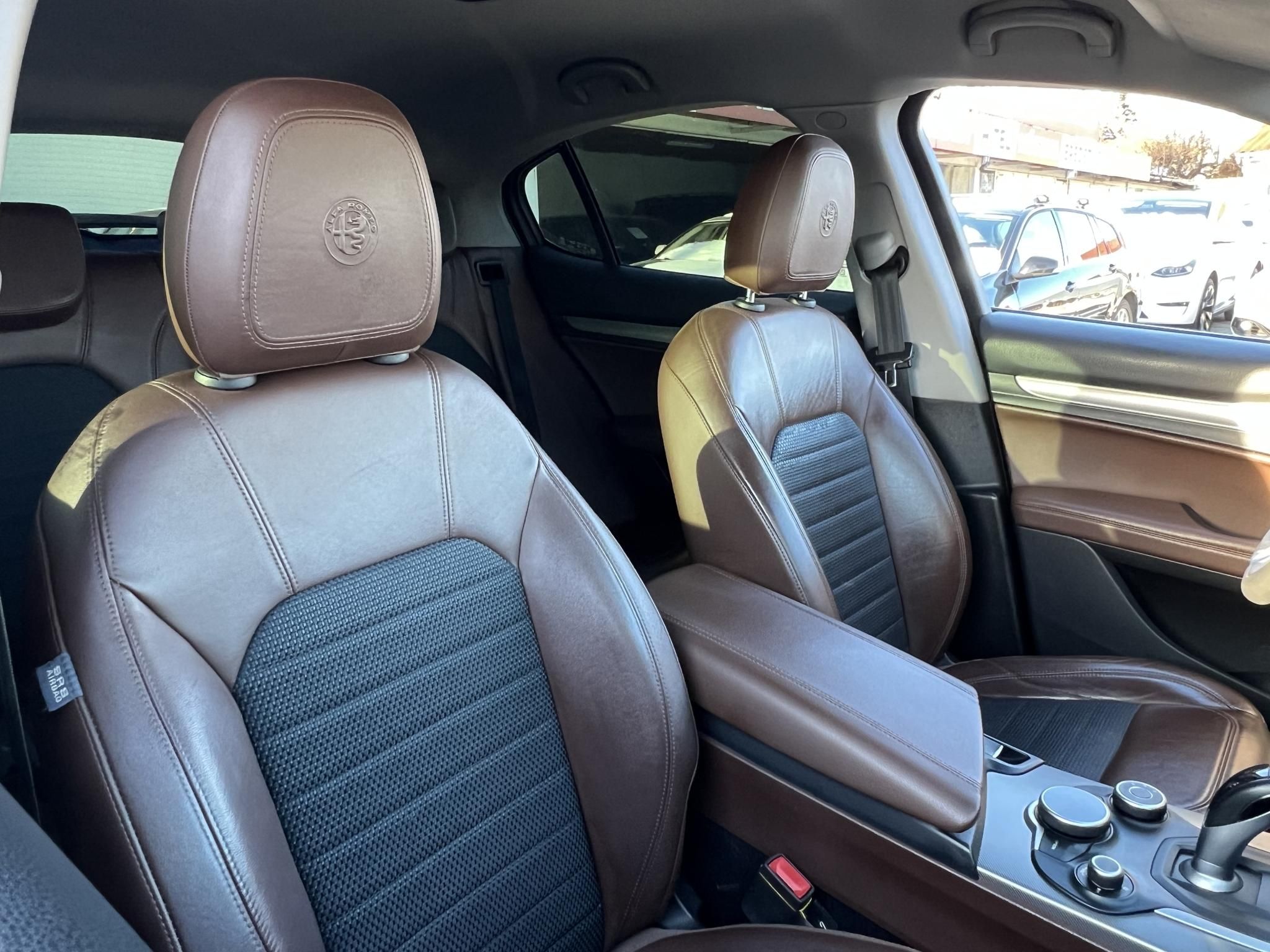 ALFA ROMEO STELVIO 2.0 T Super Q4 (Automata) 200le. LED Tempomat Navi Lejtmenet Bluetooth Kormányváltó