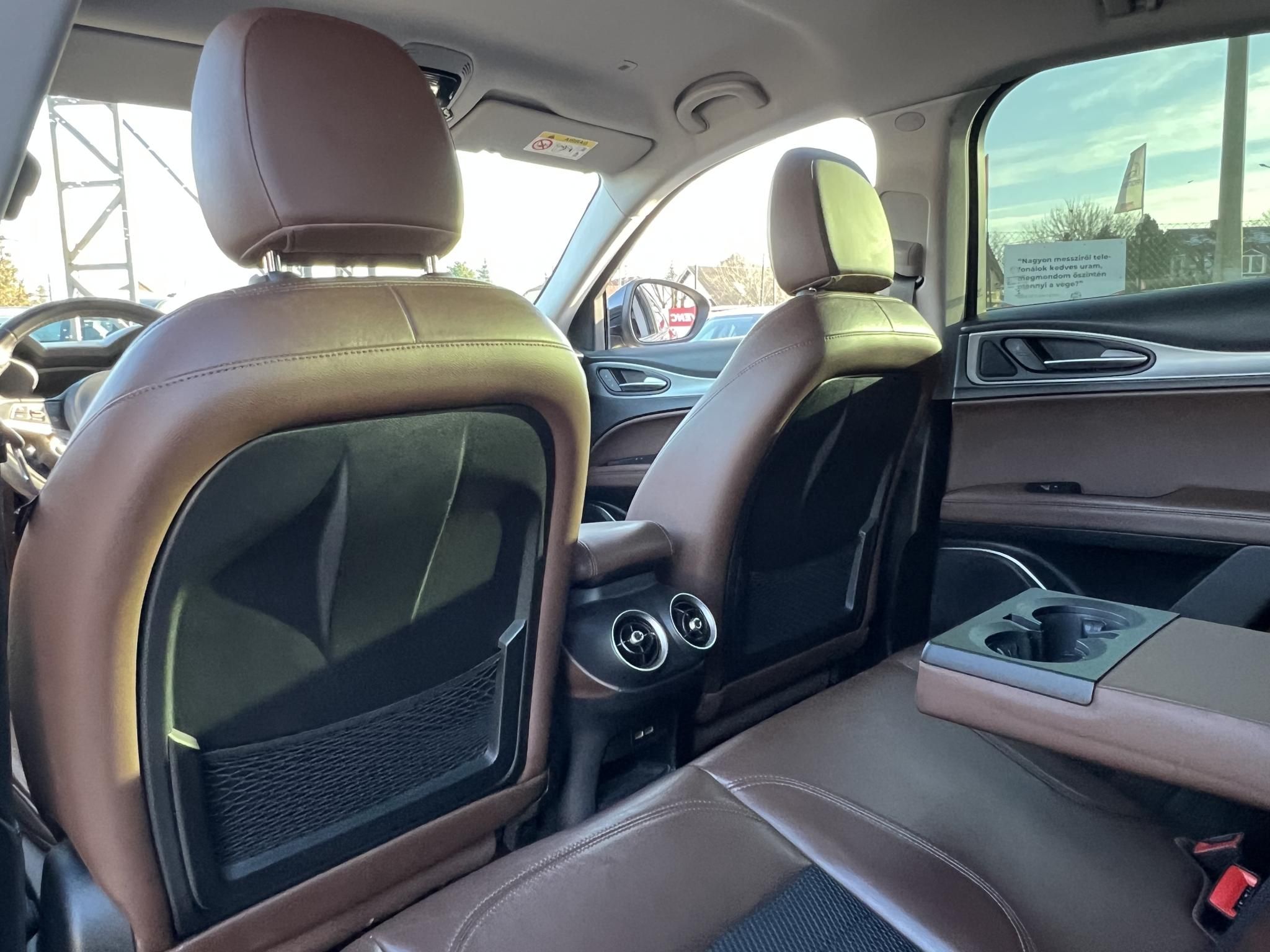 ALFA ROMEO STELVIO 2.0 T Super Q4 (Automata) 200le. LED Tempomat Navi Lejtmenet Bluetooth Kormányváltó