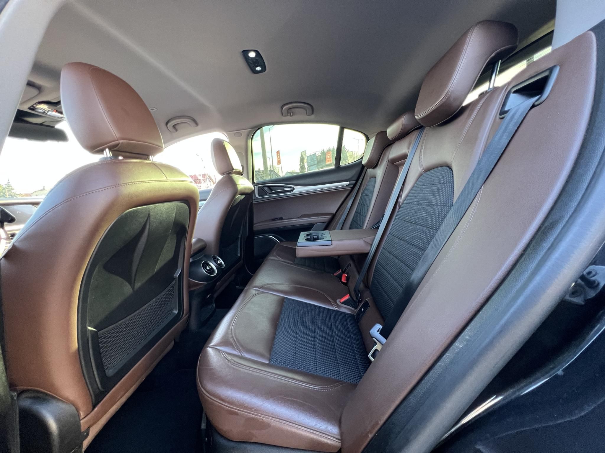 ALFA ROMEO STELVIO 2.0 T Super Q4 (Automata) 200le. LED Tempomat Navi Lejtmenet Bluetooth Kormányváltó