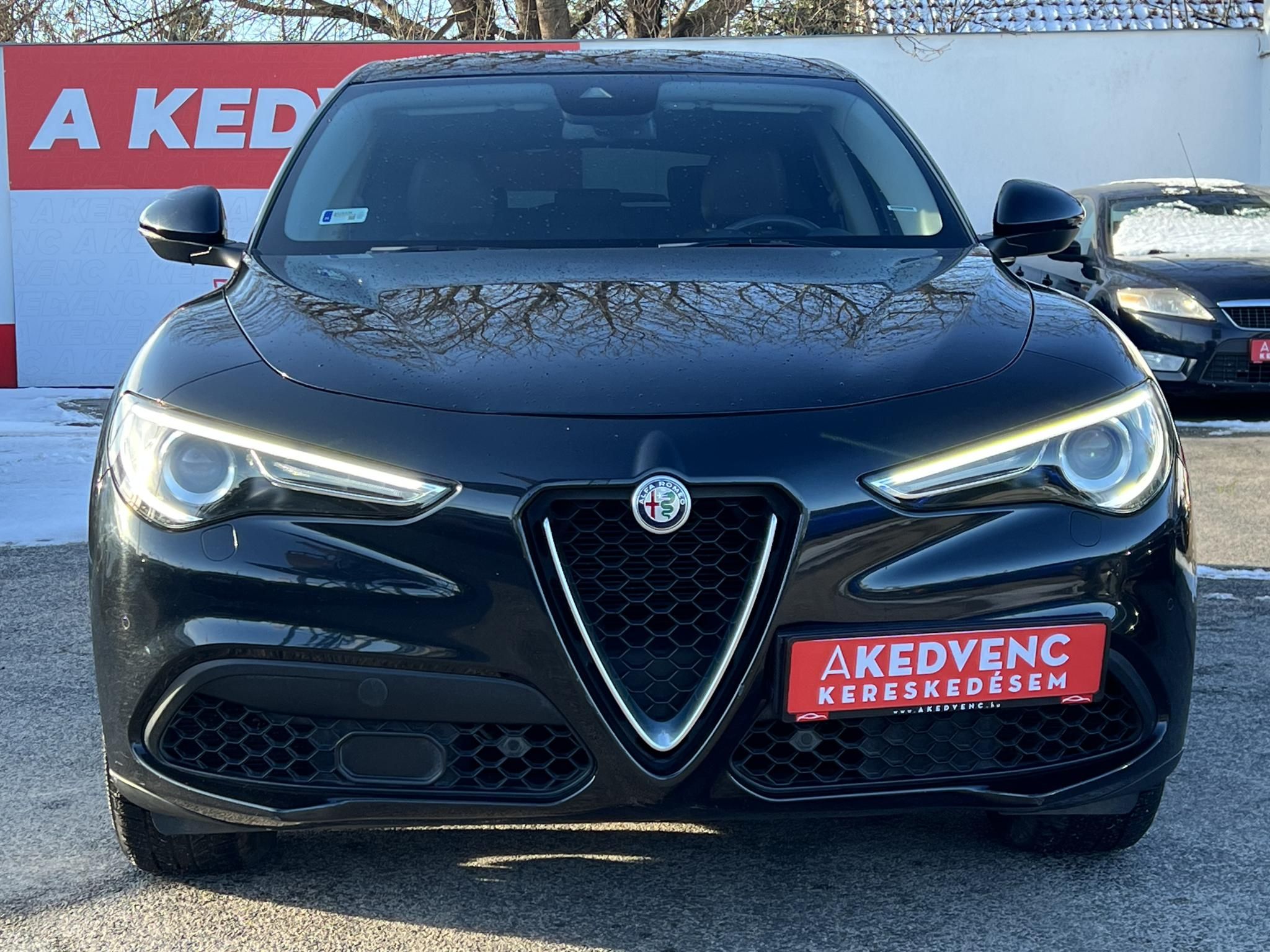 ALFA ROMEO STELVIO 2.0 T Super Q4 (Automata) 200le. LED Tempomat Navi Lejtmenet Bluetooth Kormányváltó