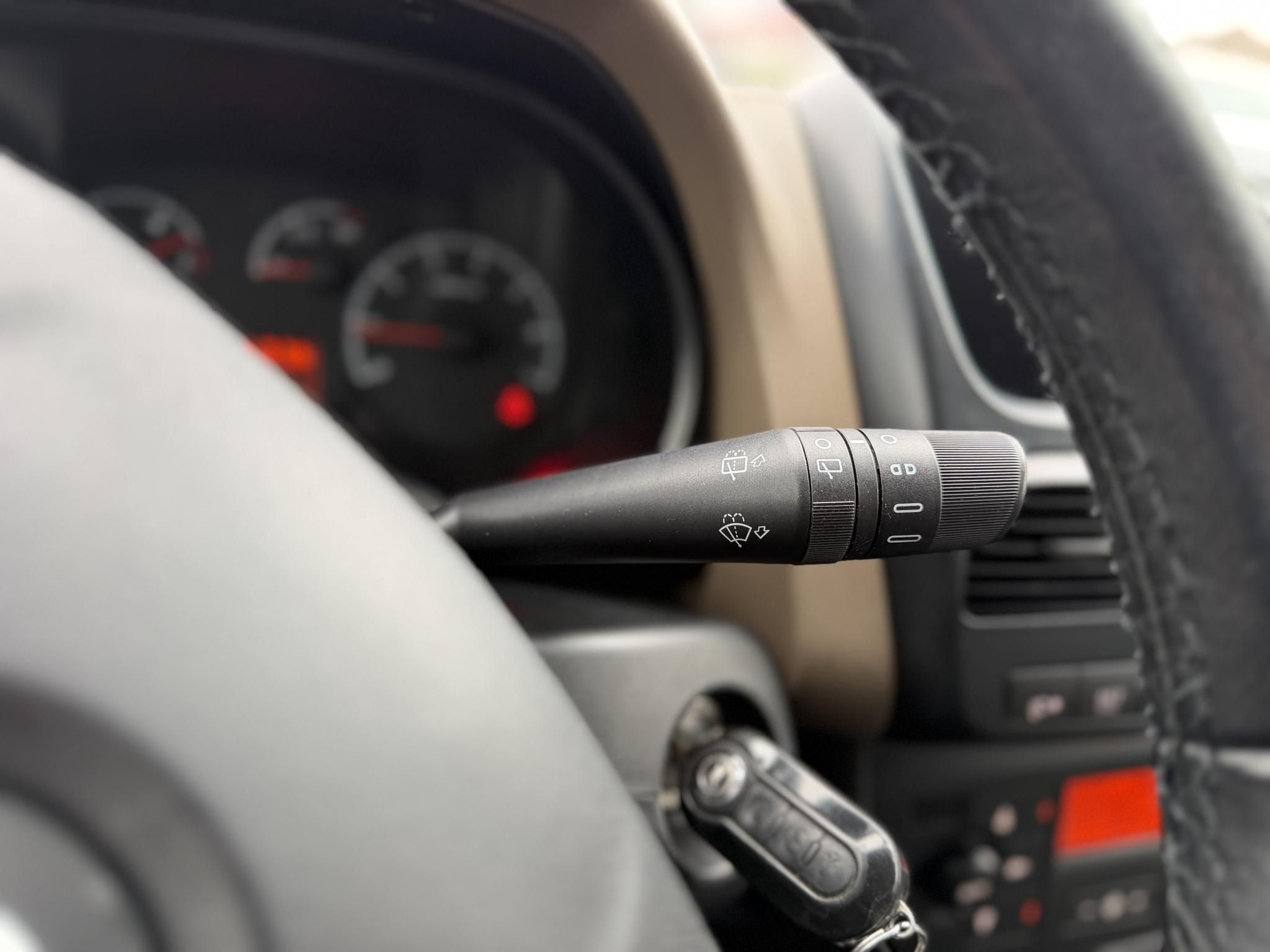 OPEL COMBO 1.6 CDTI L1H1 Enjoy 7 személyes M.o.-i. 1.tul. Márkaszervizelt. Téli-nyári kerék garnitúra!