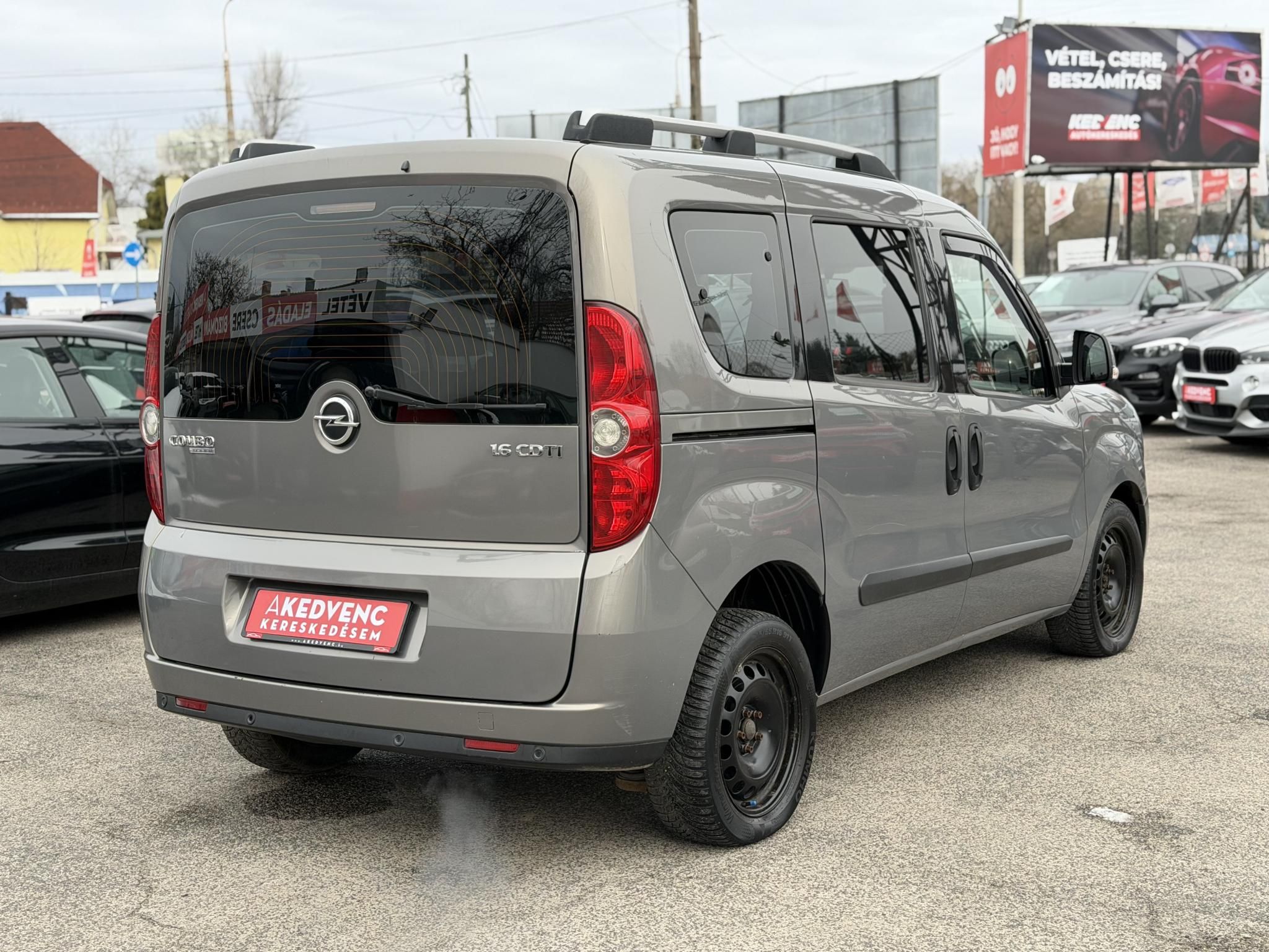 OPEL COMBO 1.6 CDTI L1H1 Enjoy 7 személyes M.o.-i. 1.tul. Márkaszervizelt. Téli-nyári kerék garnitúra!