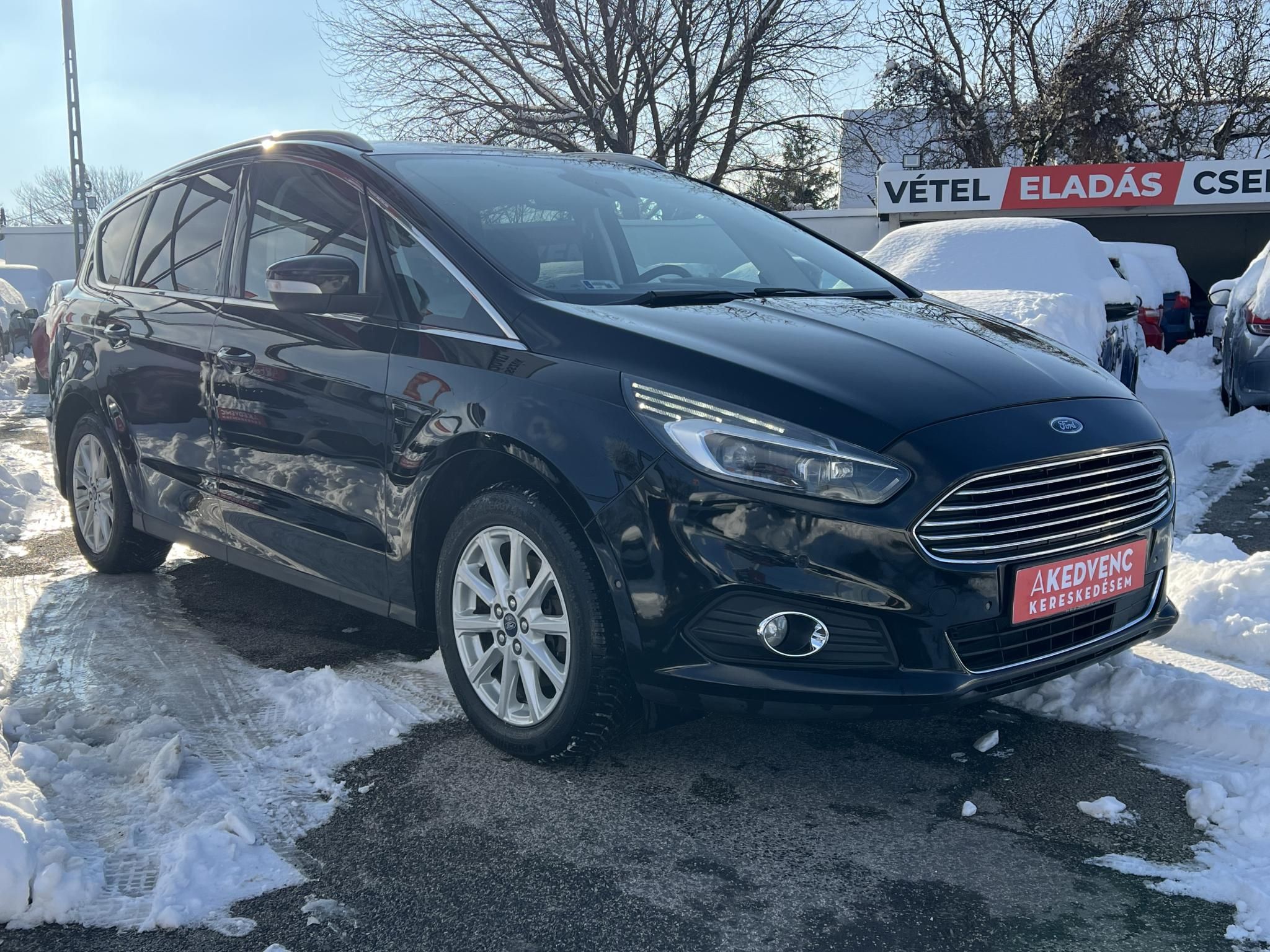 FORD S-MAX 2.0 TDCi Titanium Powershift Tiptronic 5 személyes Tempomat Klíma Vonóhorog F1 váltó!