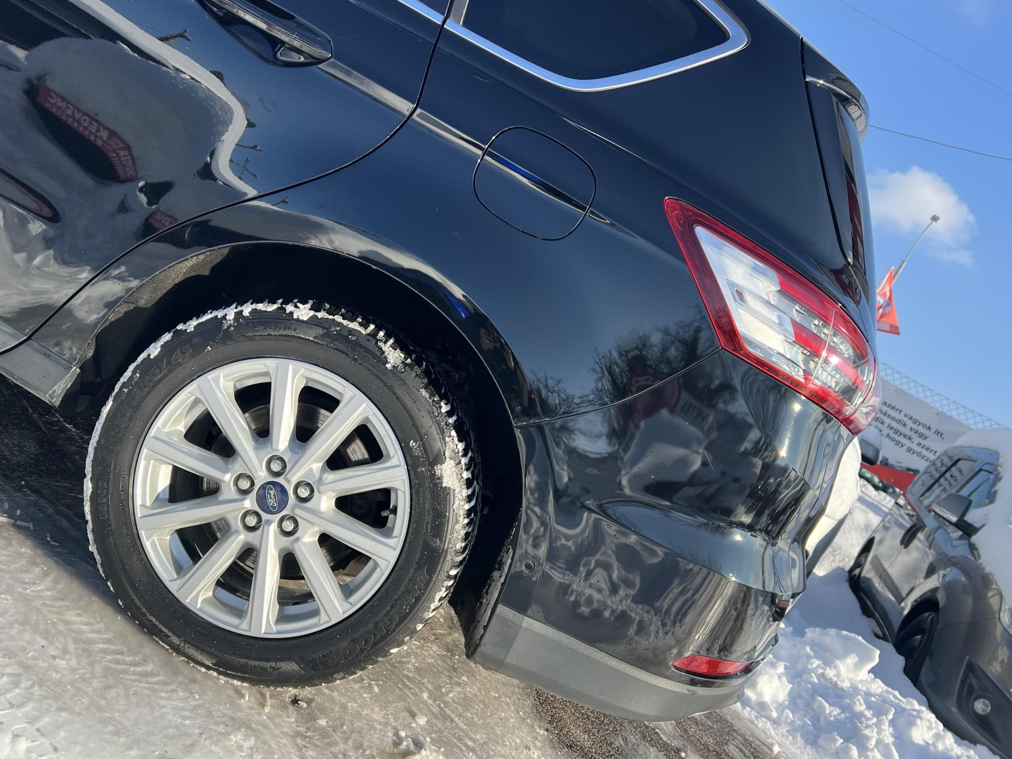 FORD S-MAX 2.0 TDCi Titanium Powershift Tiptronic 5 személyes Tempomat Klíma Vonóhorog F1 váltó!