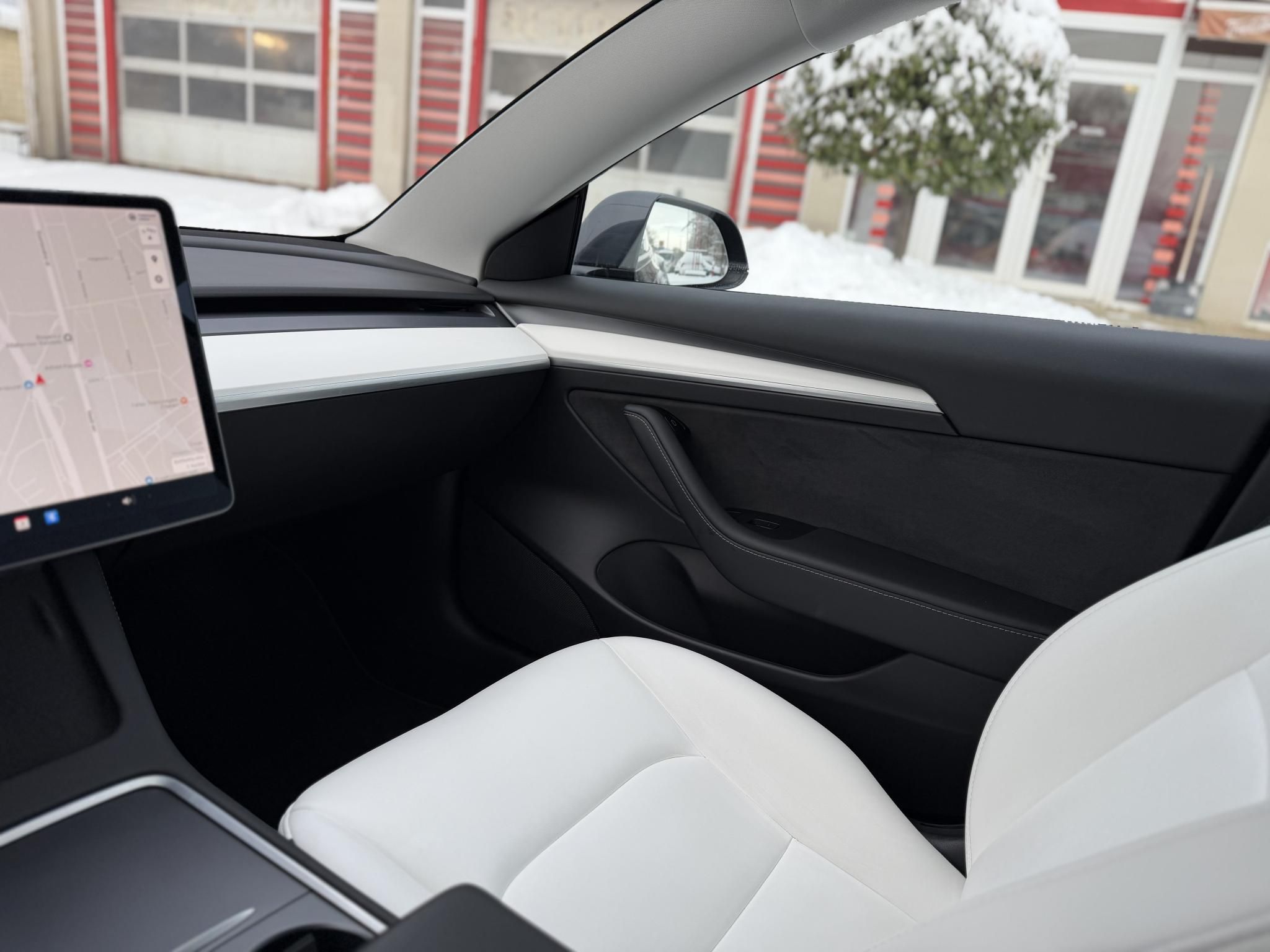 TESLA MODEL 3 Long Range AWD (Automata) 76e km. FEHÉR BELSŐ. mátrix LED. hőszivattyú. garanciális. megkímélt állapot!