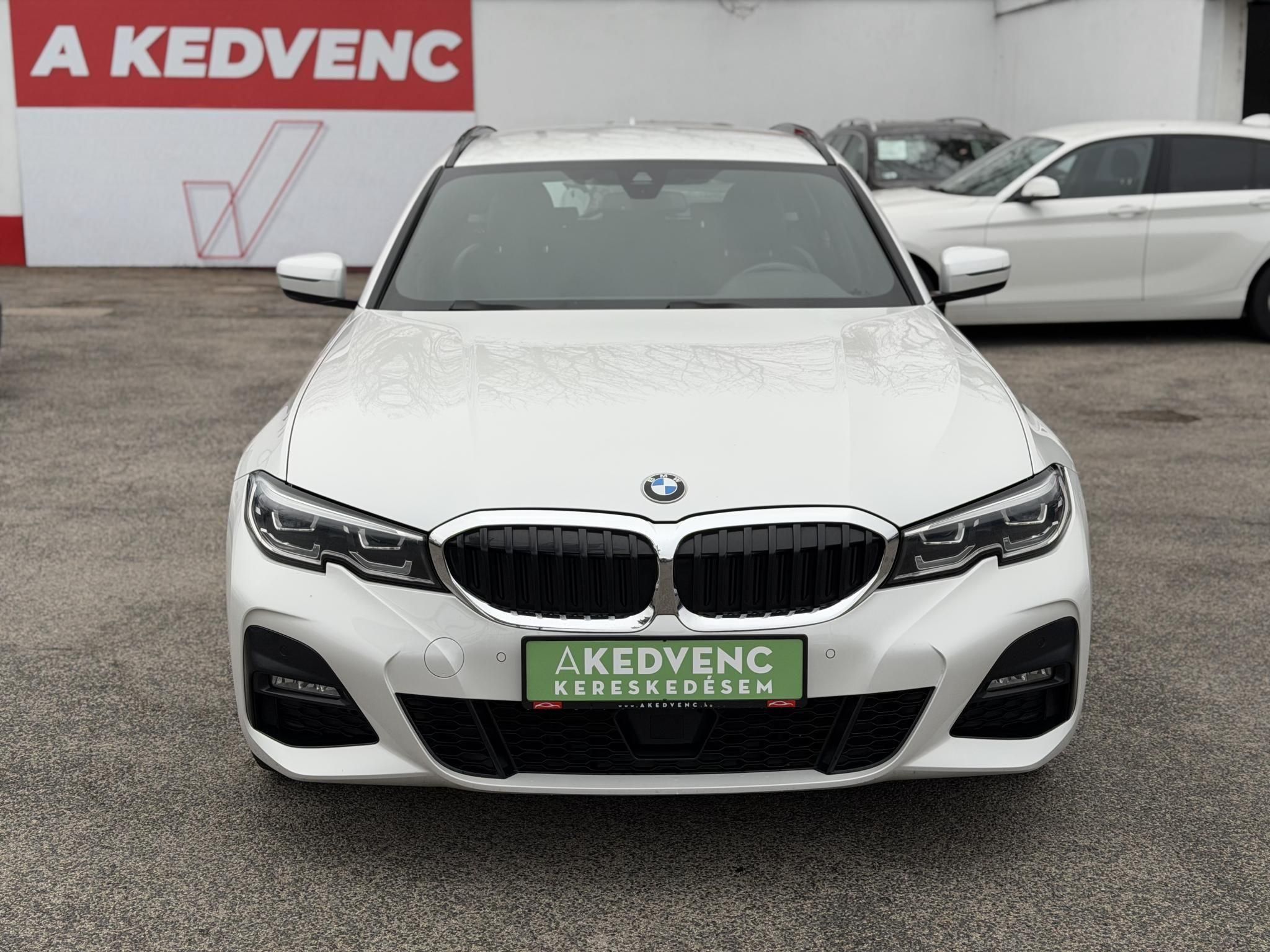 BMW 330e M Sport (Automata) Frissen szervizelt. Új téli gumik!