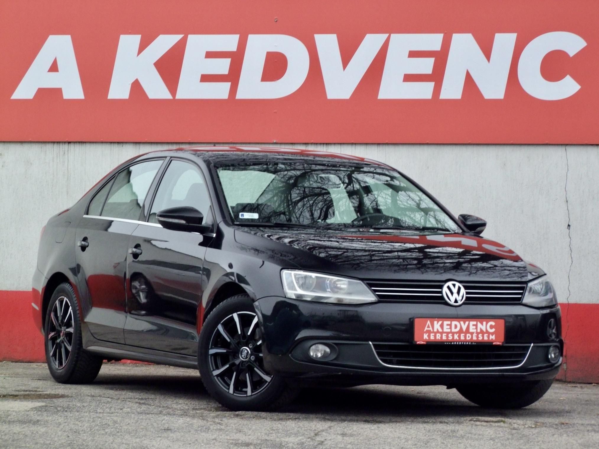 VOLKSWAGEN JETTA 1.4 TSI BMT Highline DSG Magyarországi Tempomat Ülésfűtés Frissen szervizelt!