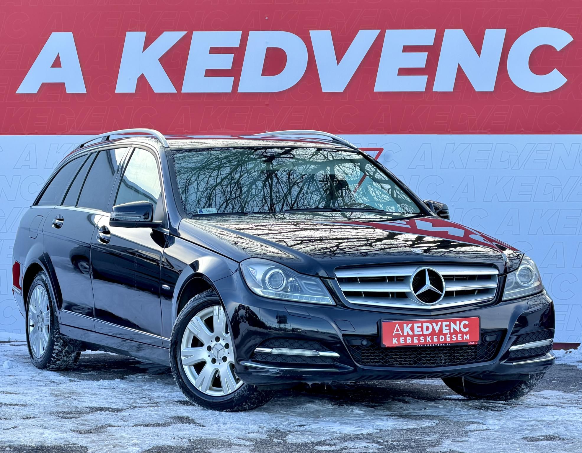 MERCEDES-BENZ C 220 T CDI BlueEFFICIENCY Avantgarde (Automata) Magyarországi Teljes szerviztörténet!