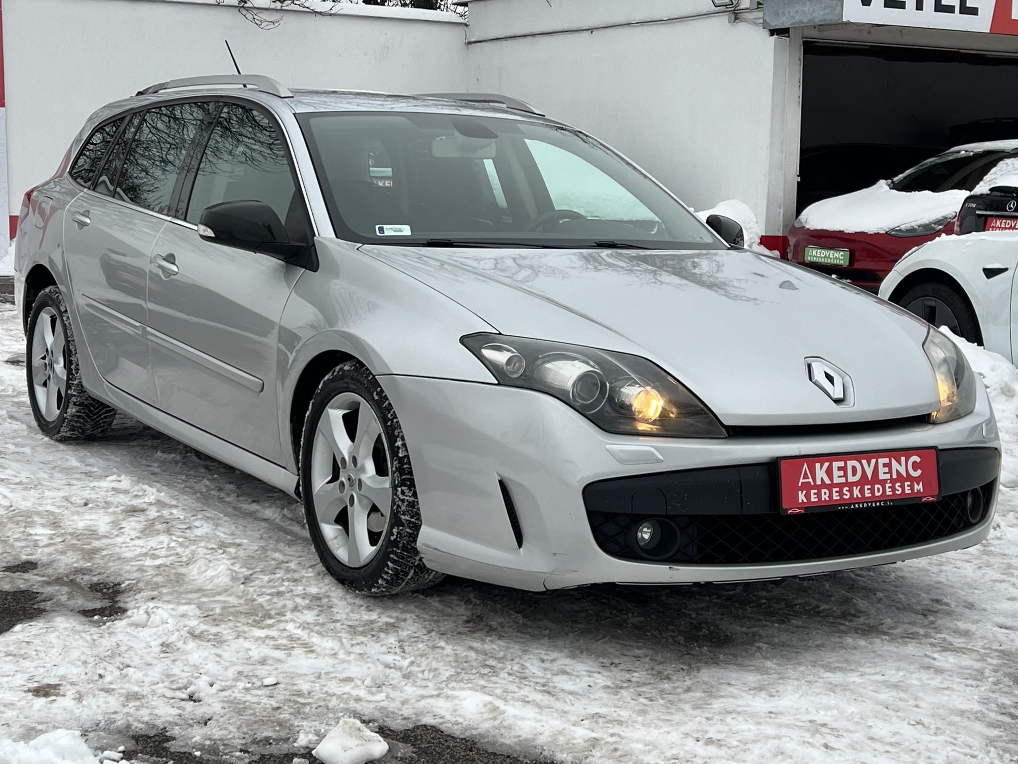 RENAULT LAGUNA 2.0 dCi Dynamique DPF (Automata) Klíma Tempomat Bluetooth Navi!