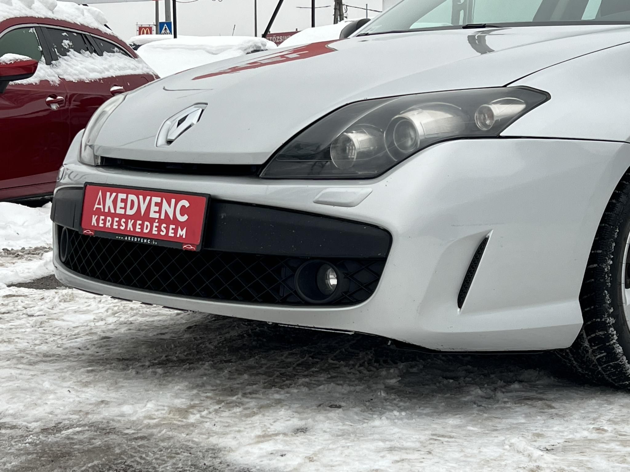 RENAULT LAGUNA 2.0 dCi Dynamique DPF (Automata) Klíma Tempomat Bluetooth Navi!