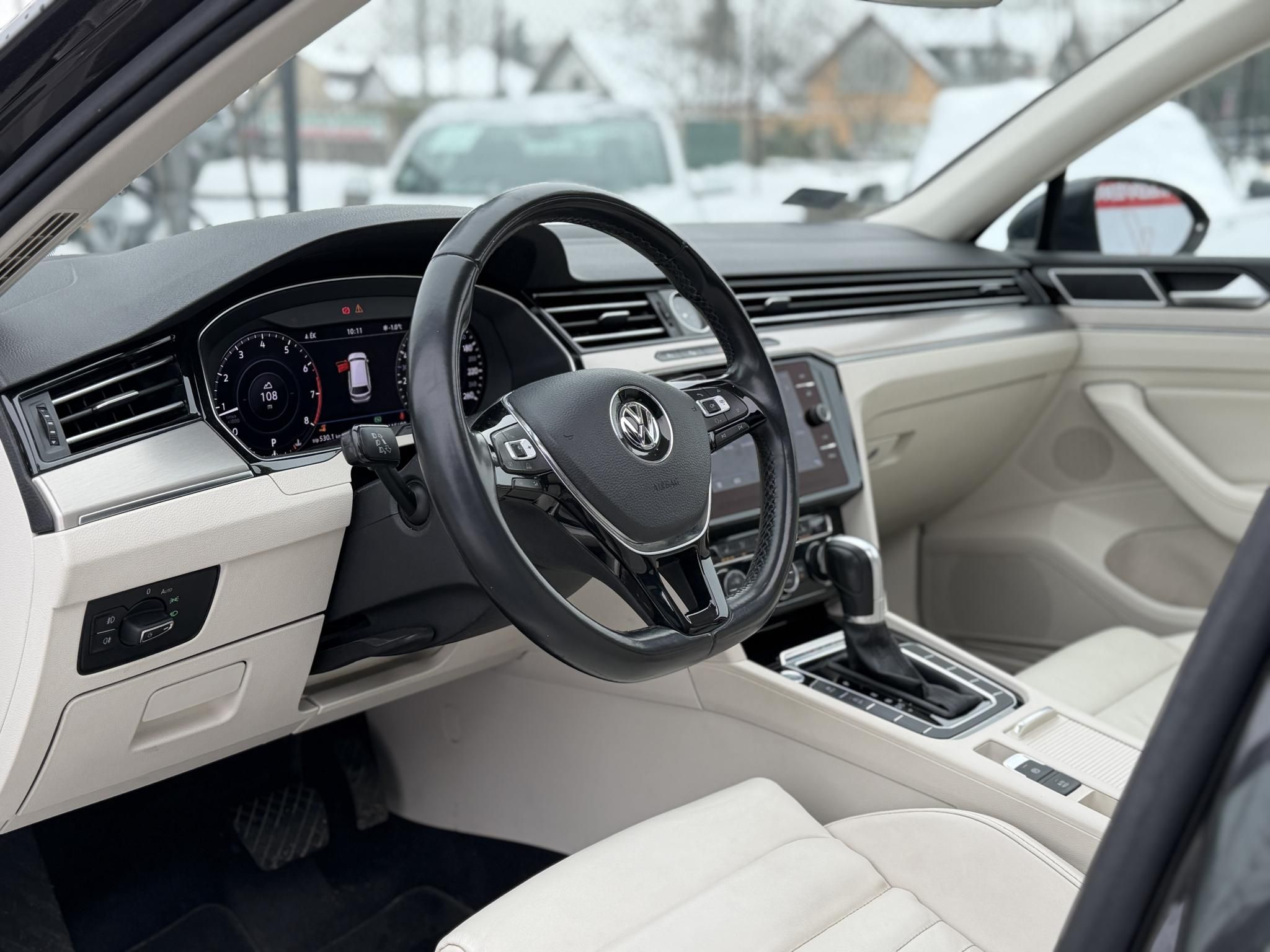 VOLKSWAGEN PASSAT VIII Variant 2.0 TSI BMT Highline 4Motion DSG R-line 280LE. Magyarországi. 115e km. Téli-nyári kerék garnitúra!