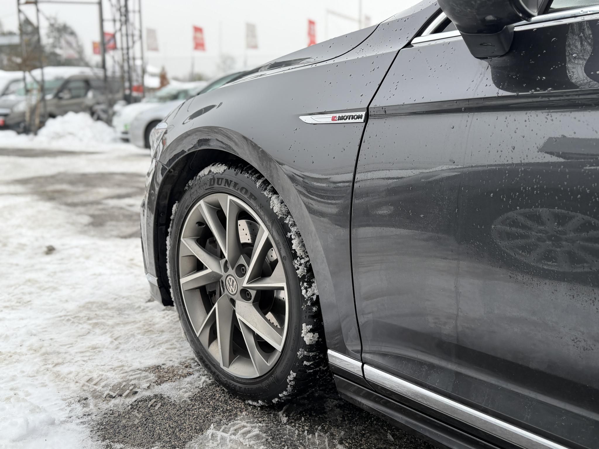 VOLKSWAGEN PASSAT VIII Variant 2.0 TSI BMT Highline 4Motion DSG R-line 280LE. Magyarországi. 115e km. Téli-nyári kerék garnitúra!