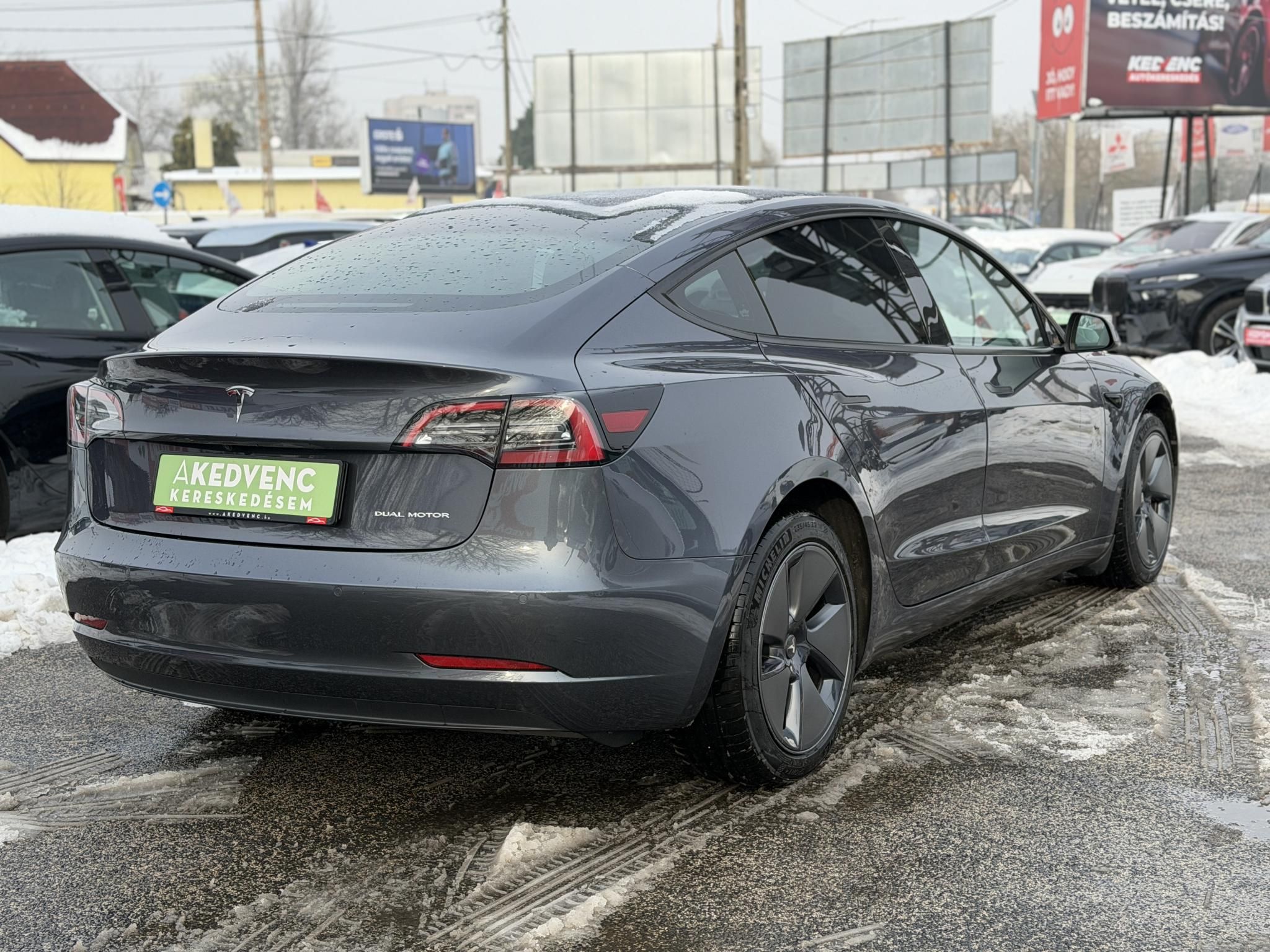 TESLA MODEL 3 Long Range AWD (Automata) 65e km. mátrix LED. hőszivattyú. prémium hifi. garanciális. kifogástalan állapot