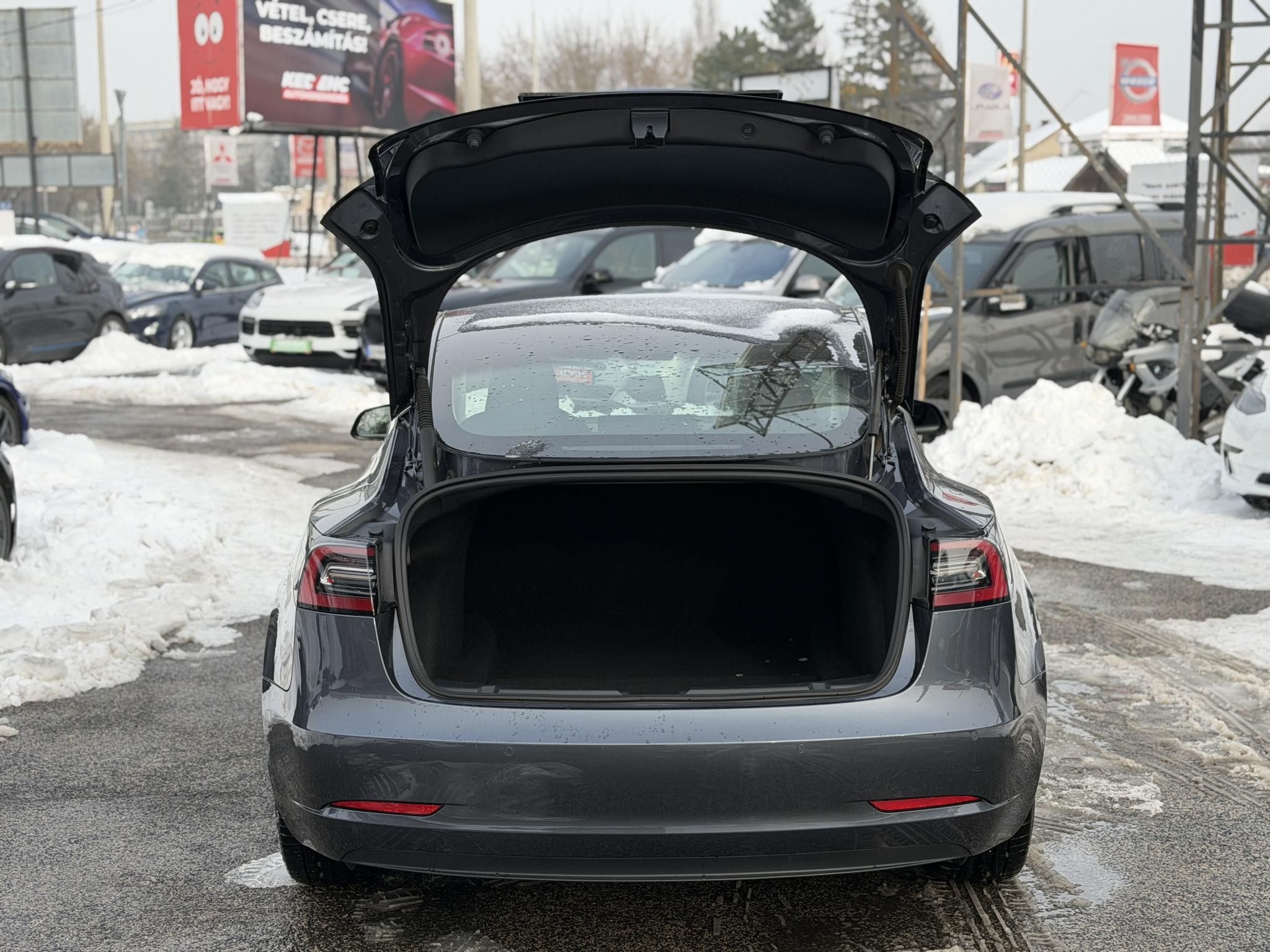 TESLA MODEL 3 Long Range AWD (Automata) 65e km. mátrix LED. hőszivattyú. prémium hifi. garanciális. kifogástalan állapot